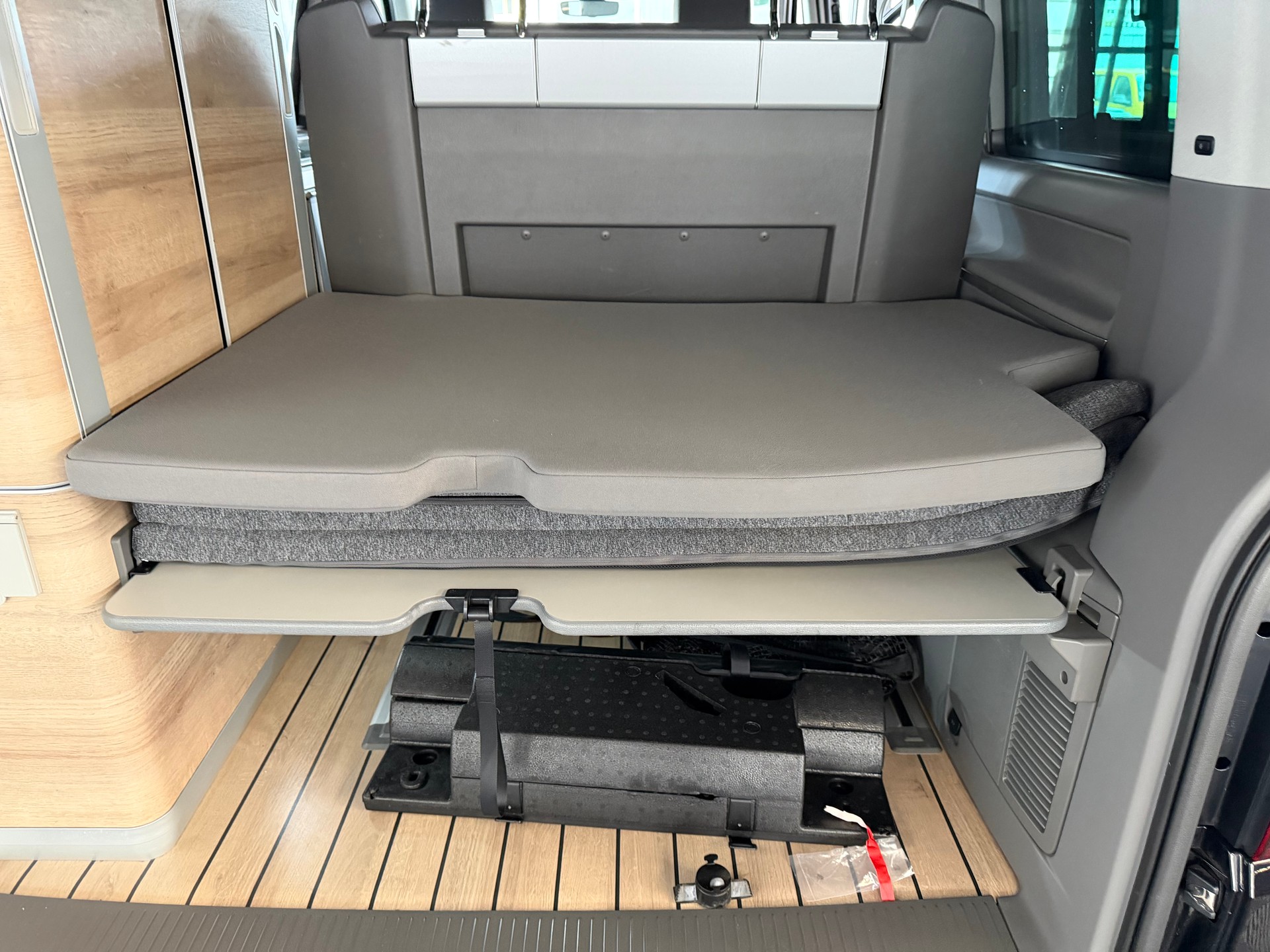 VW T6.1 California 2.0 Bi-TDI 204 PS Ocean DSG-image-14
