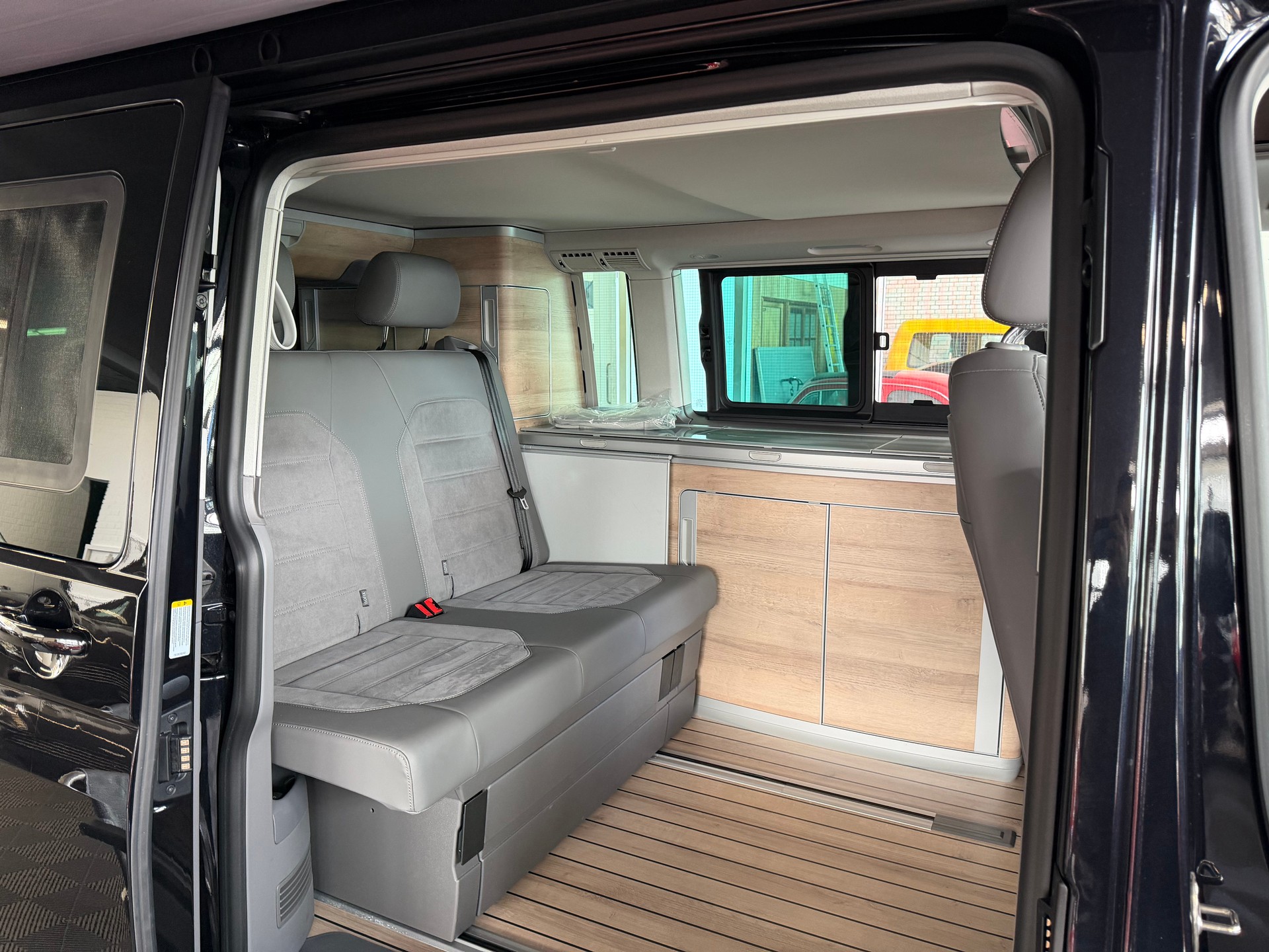 VW T6.1 California 2.0 Bi-TDI 204 PS Ocean DSG-image-8