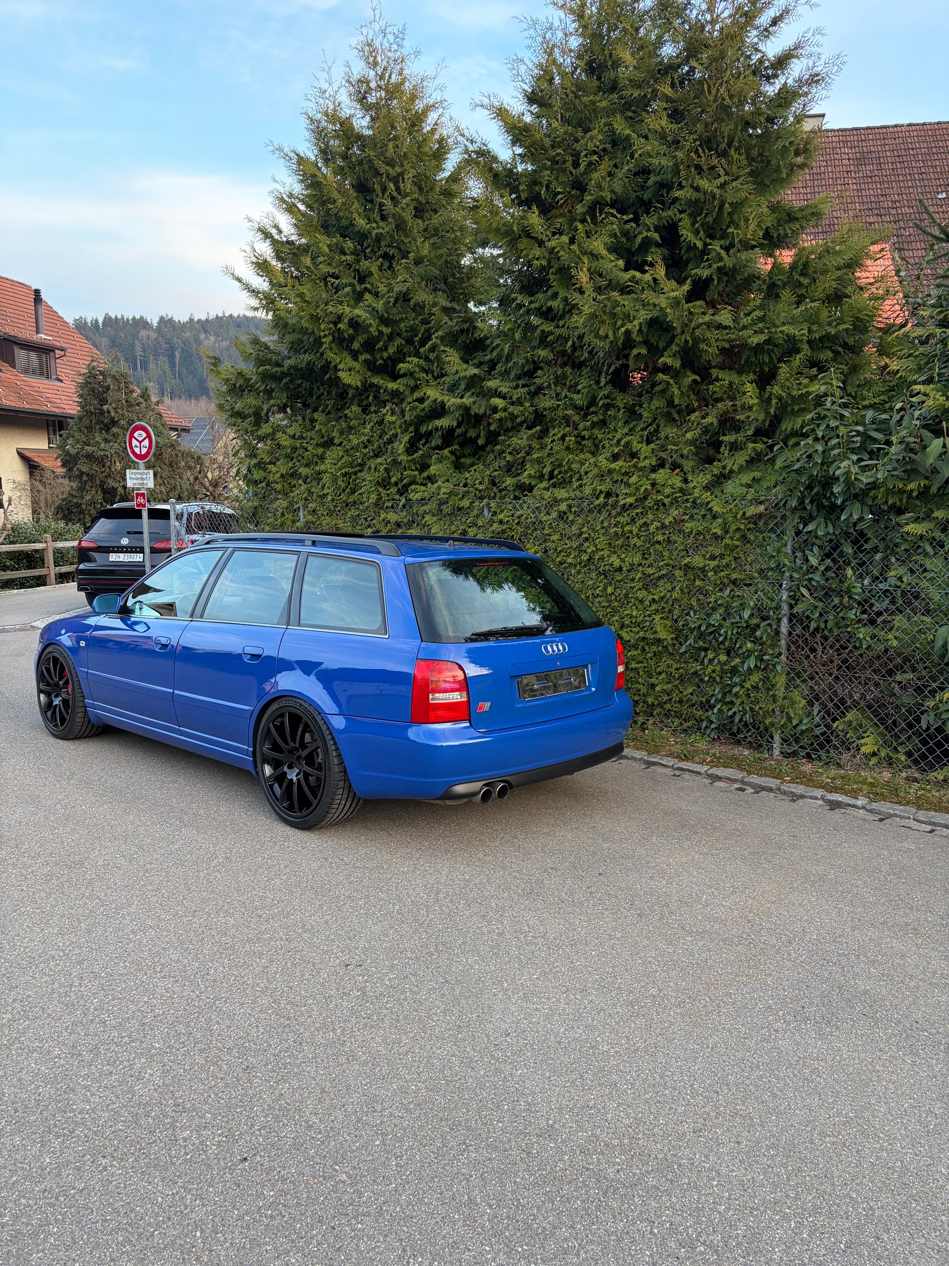 AUDI S4 Avant quattro-image-1