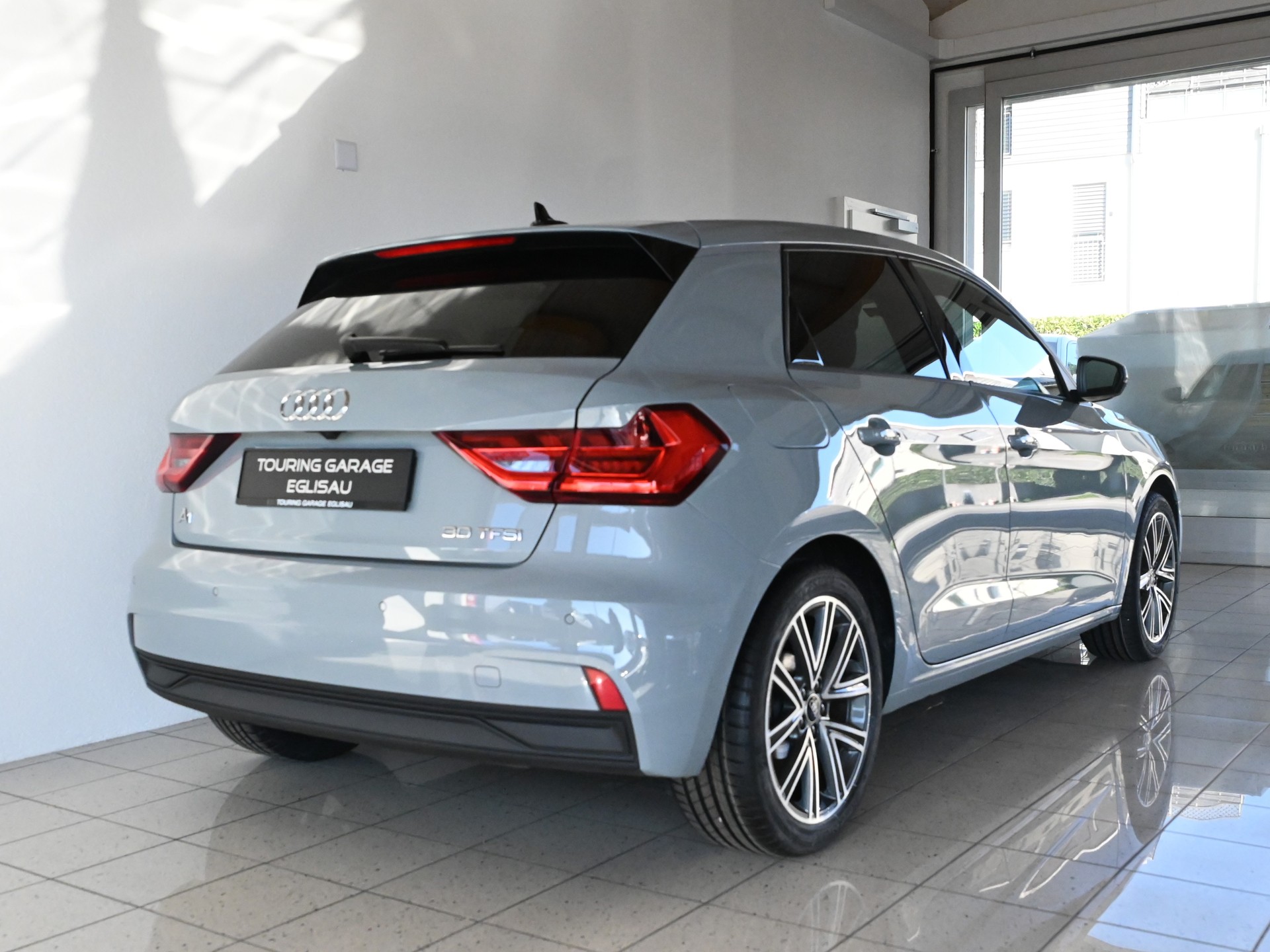 AUDI A1 Sportback 1.0 30 TFSI S-Line S-Tronic-image-6