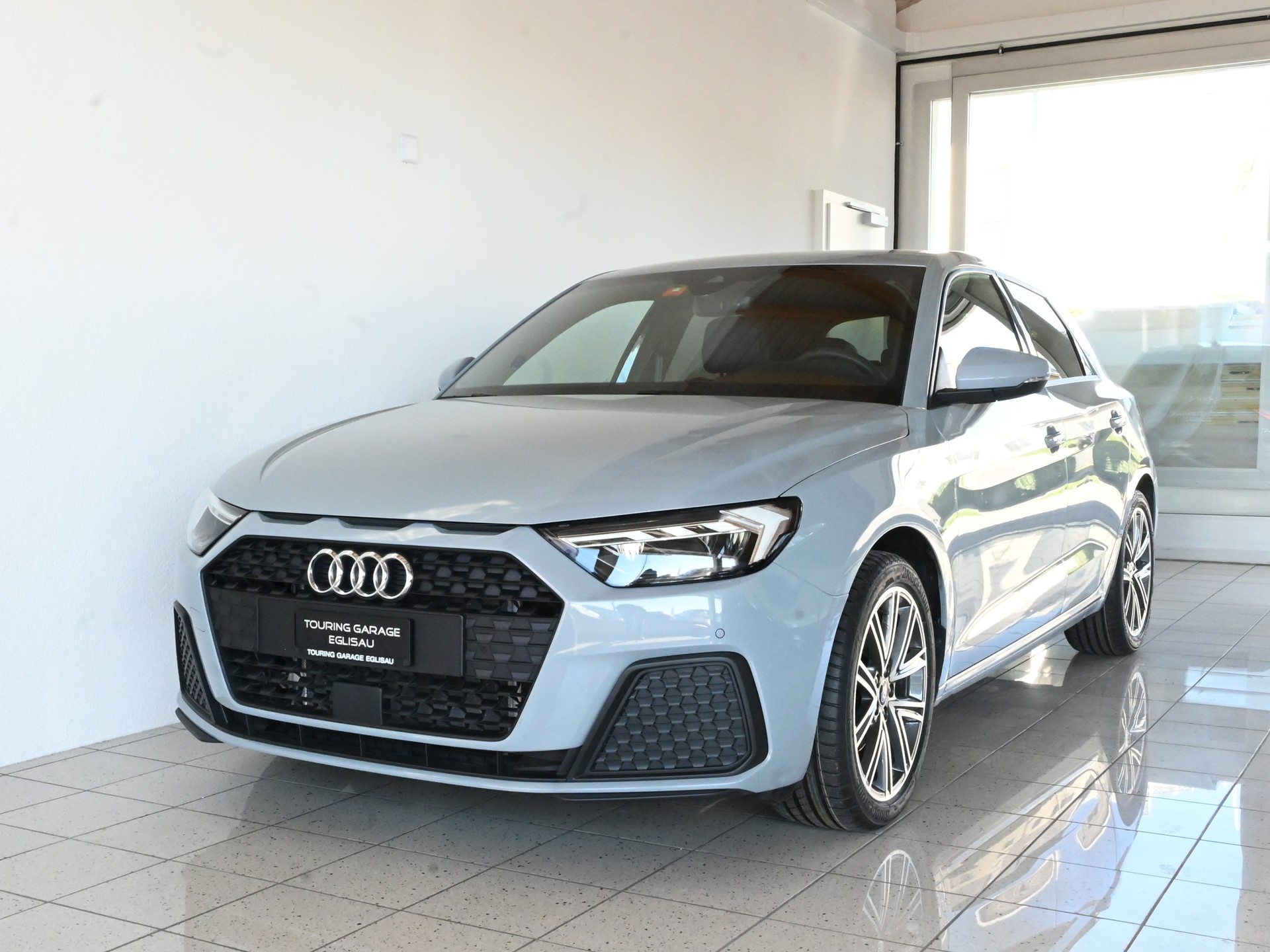 AUDI A1 Sportback 1.0 30 TFSI S-Line S-Tronic-showroom-element-1