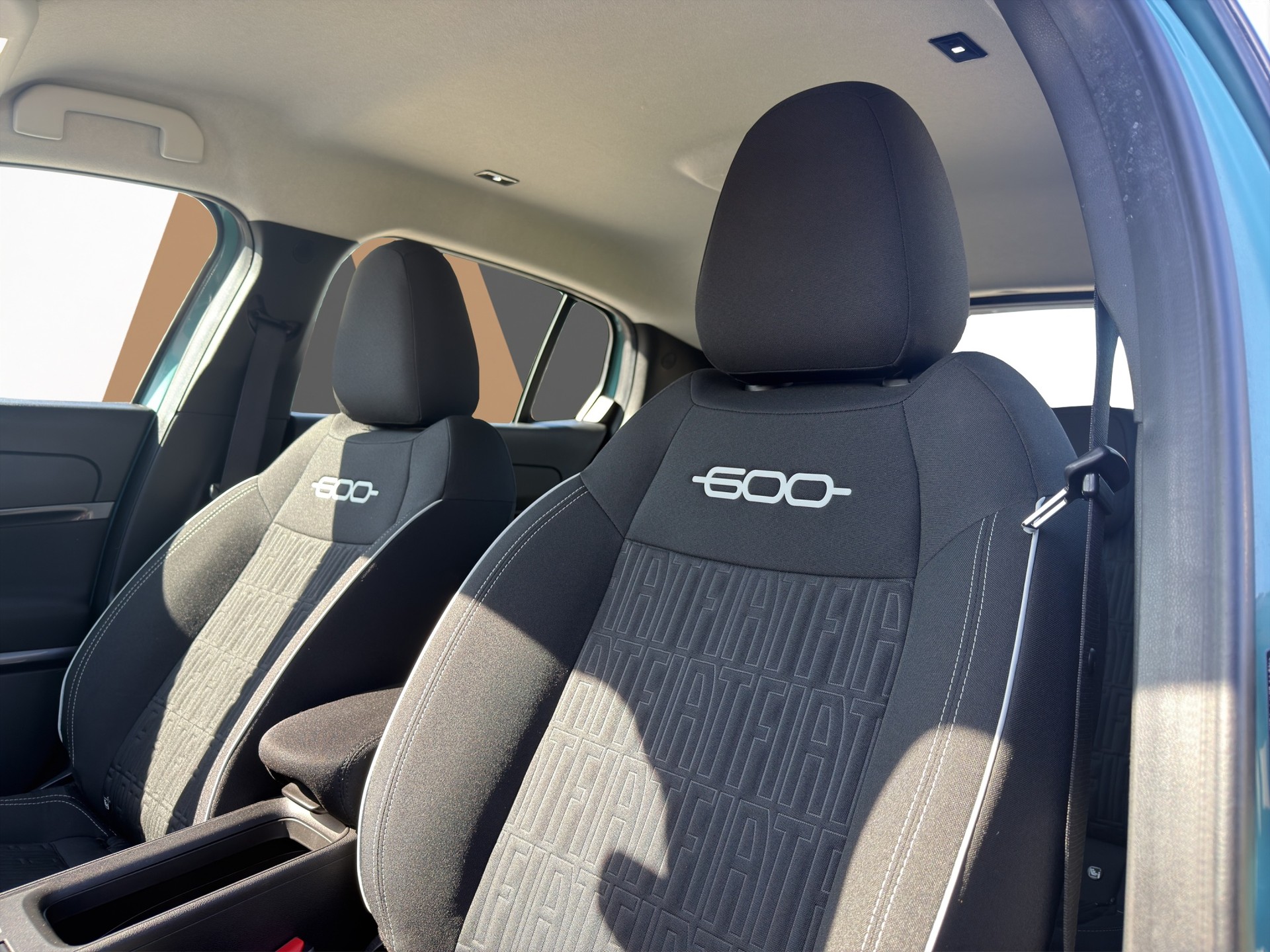 FIAT 600 1.2 Hybrid MHEV 145 Cult-image-26