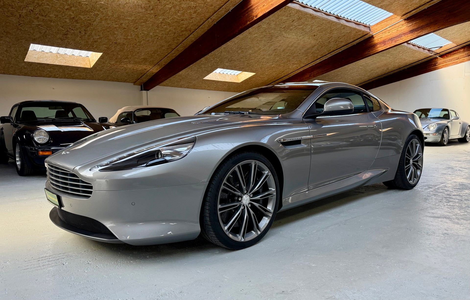 ASTON MARTIN Virage Coupé V12 5.9-48 Touchtronic2