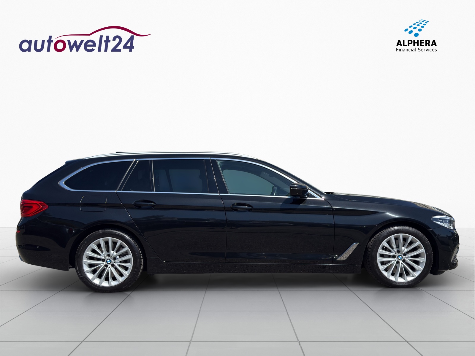 BMW 540i xDrive Touring Luxury Line Steptronic-showroom-element-3