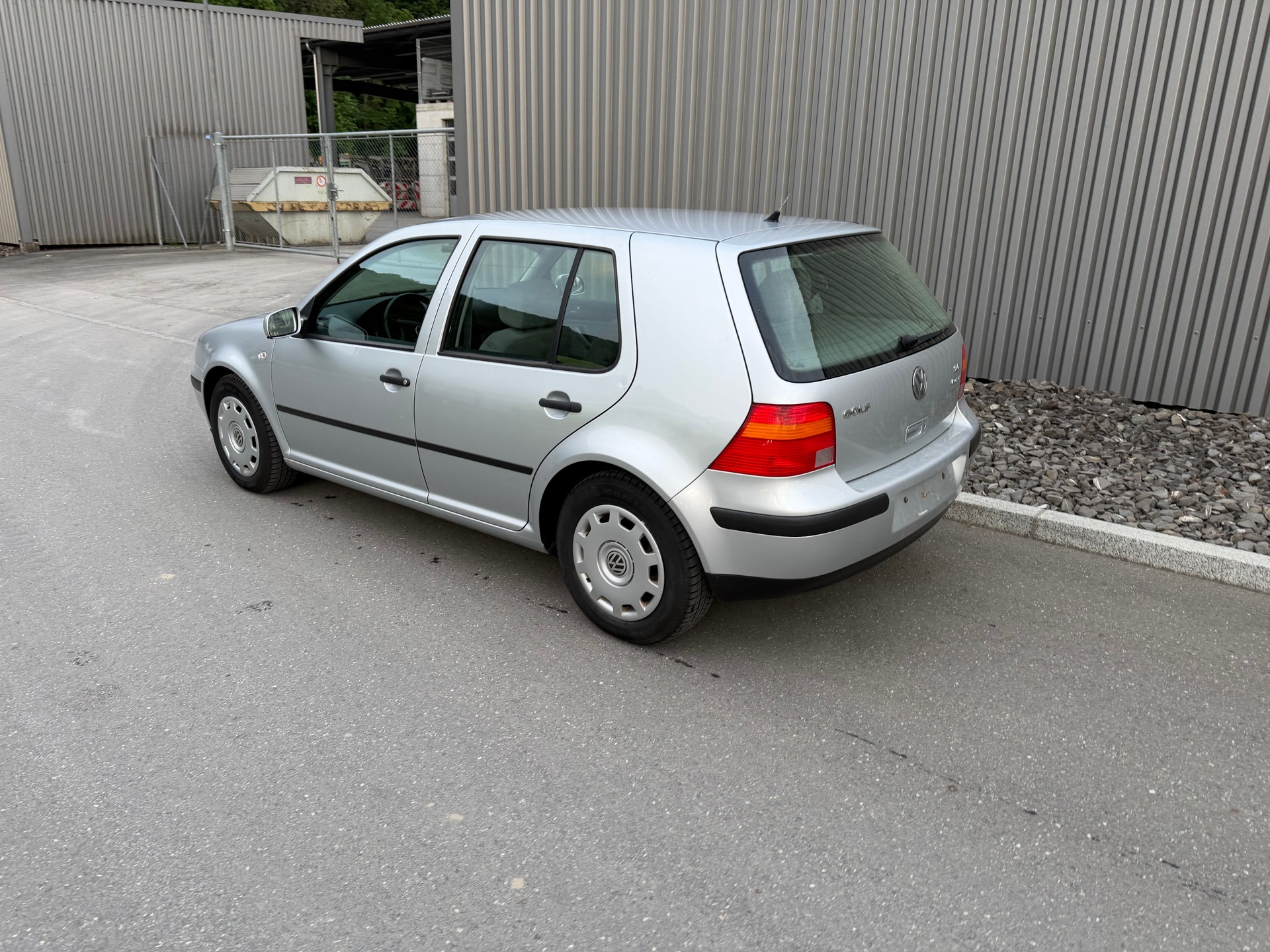 VW Golf 2.0 Comfortline 4Motion-showroom-element-2
