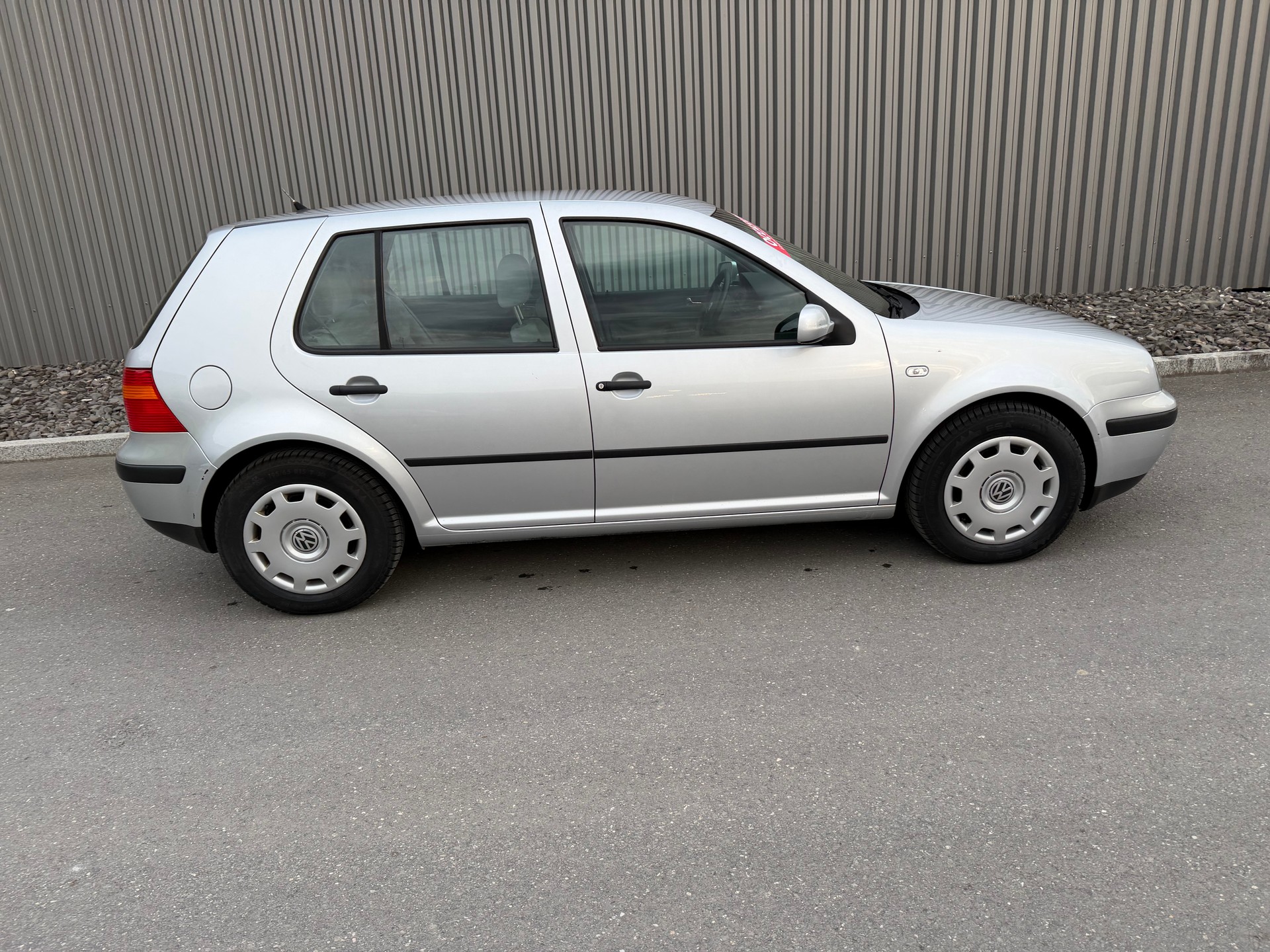 VW Golf 2.0 Comfortline 4Motion-image-6