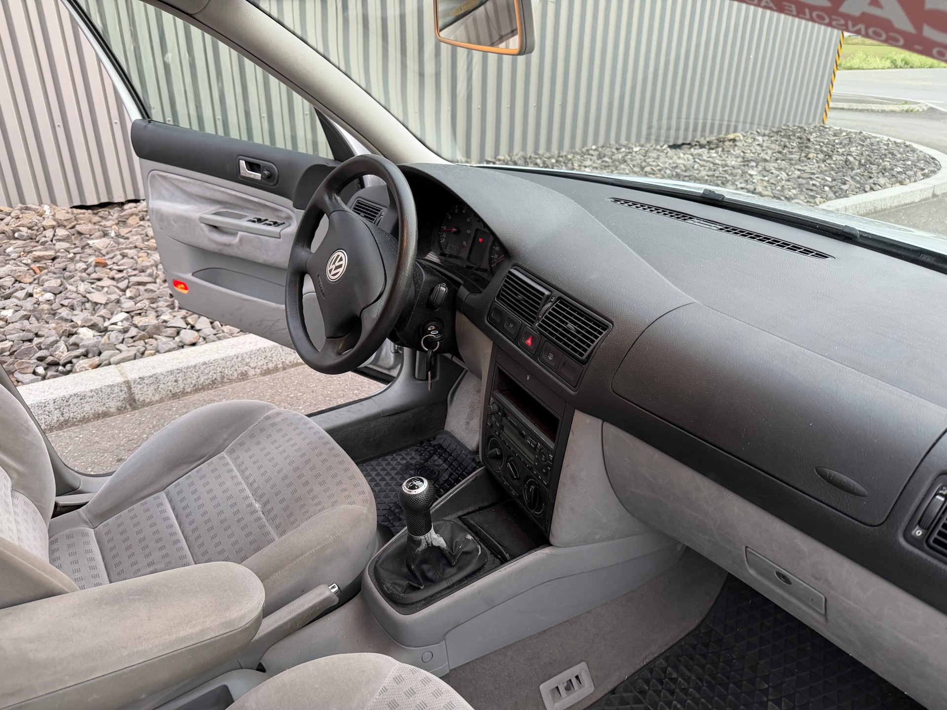 VW Golf 2.0 Comfortline 4Motion-image-17