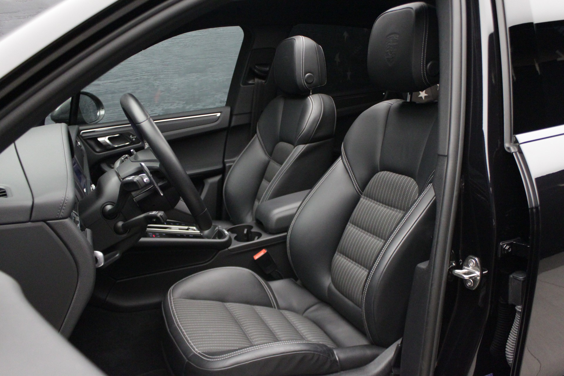 PORSCHE Macan T PDK-image-17