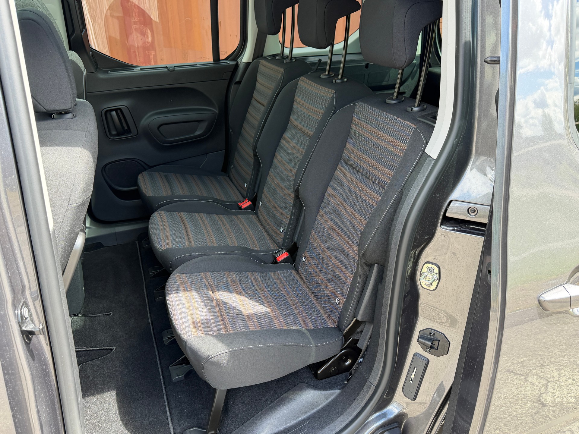 OPEL Combo Life 1.2 Innovation S/S-image-9