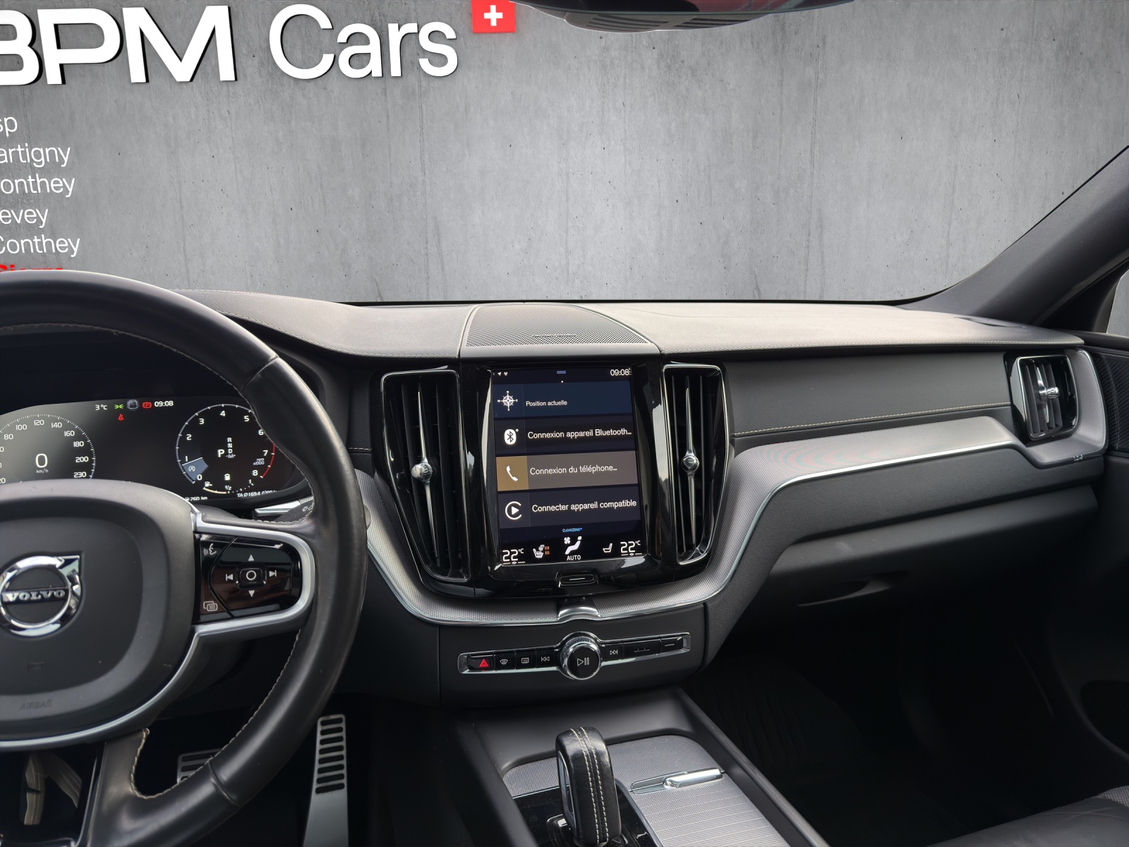 VOLVO XC60 B6 Benzin Mild Hybrid AWD R-Design Geartronic-image-11