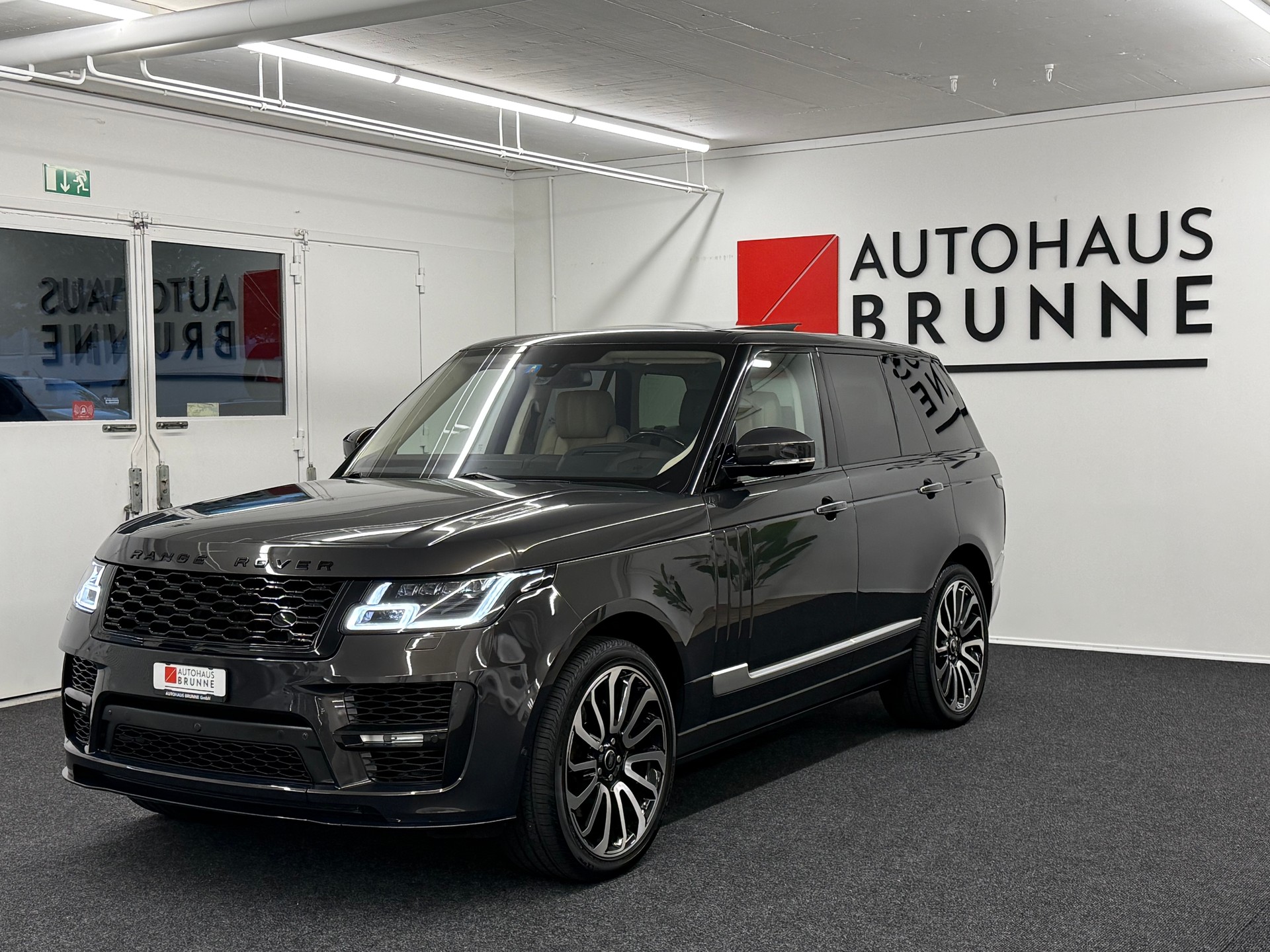 LAND ROVER Range Rover 5.0 V8 SVO Optik Autobiography