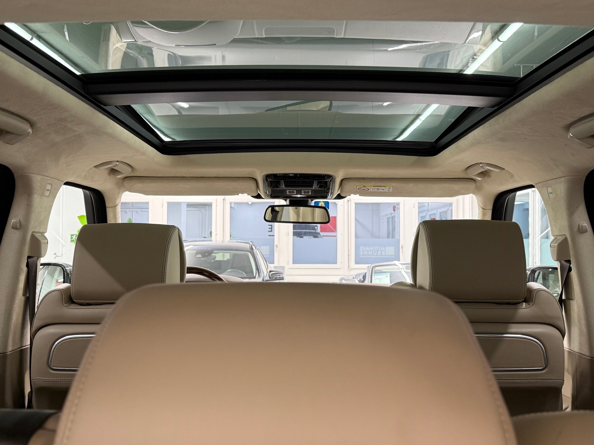 LAND ROVER Range Rover 5.0 V8 SVO Optik Autobiography-image-15