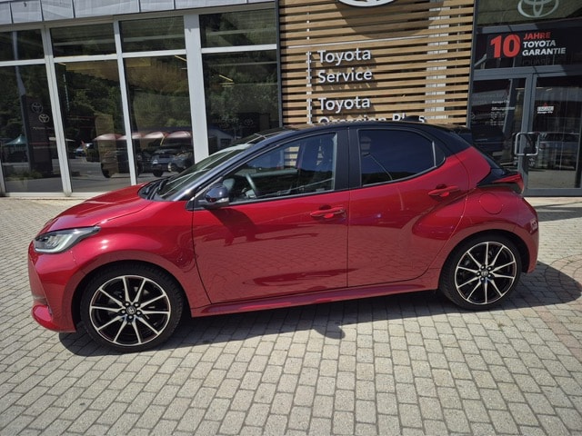 TOYOTA Yaris 1.5 GR Sport e-CVT-showroom-element-2