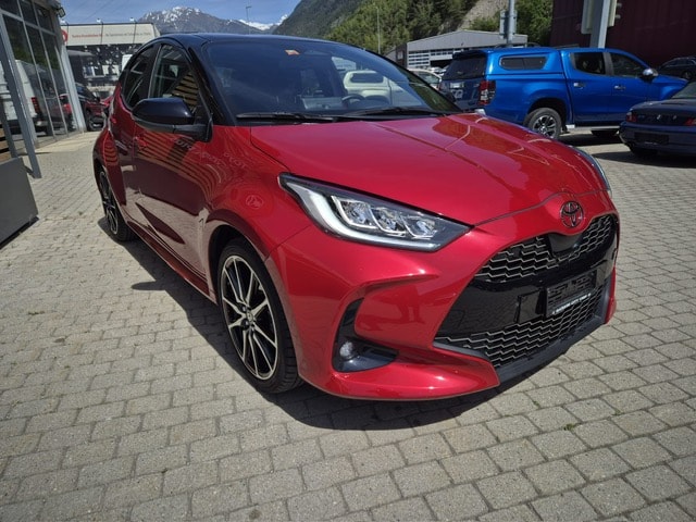 TOYOTA Yaris 1.5 GR Sport e-CVT-showroom-element-1