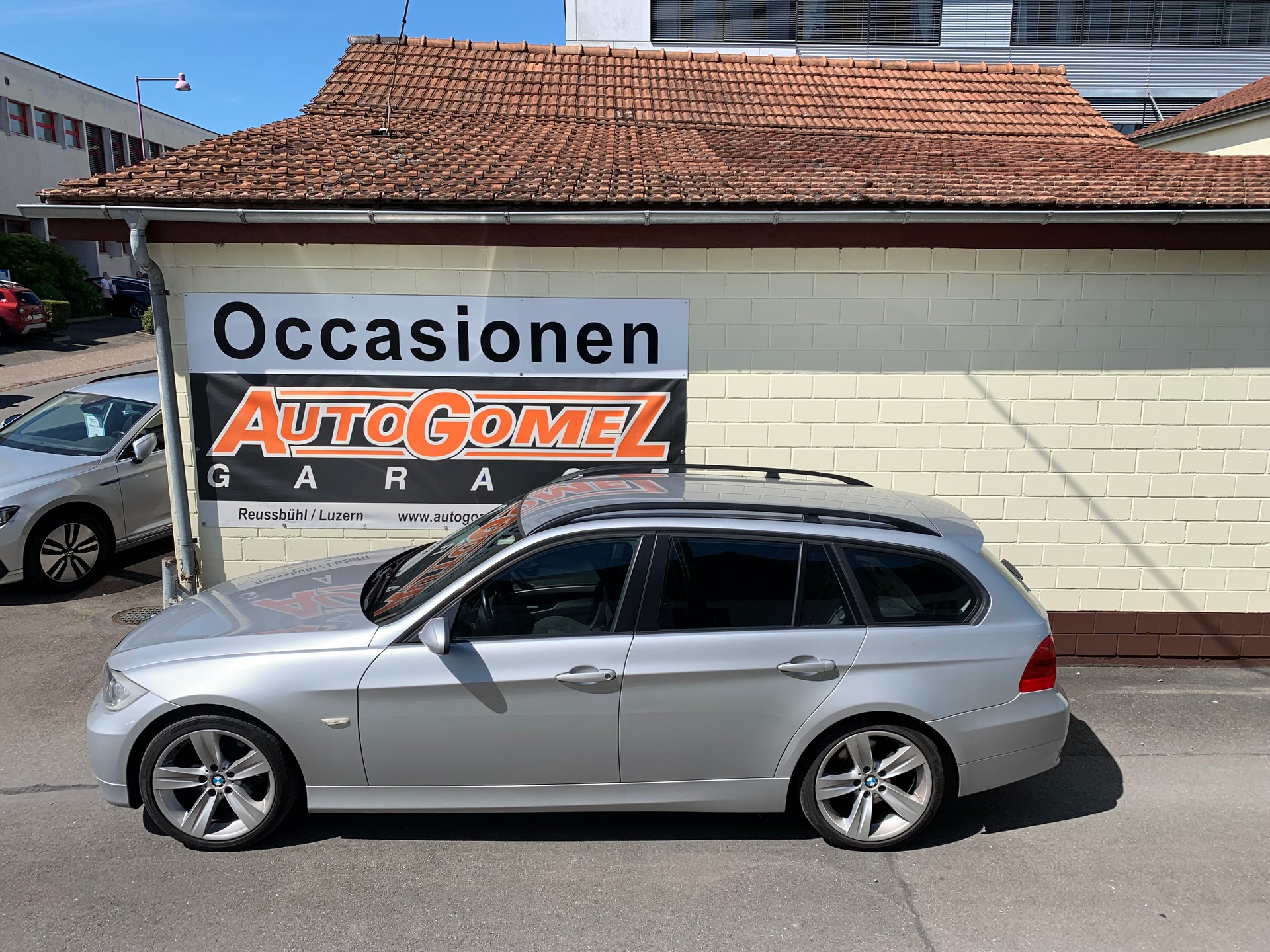 BMW d Touring Sport-showroom-element-1