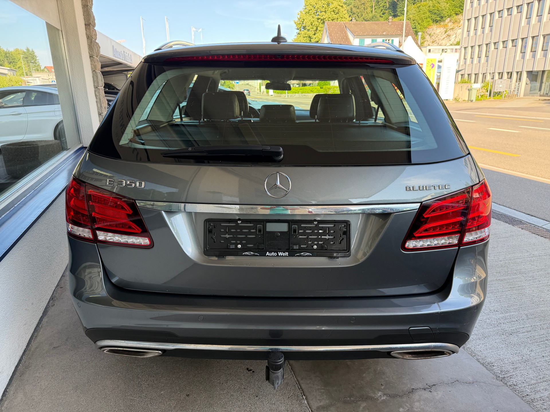 MERCEDES-BENZ E 350 BlueTEC 4Matic 7G-Tronic-image-5