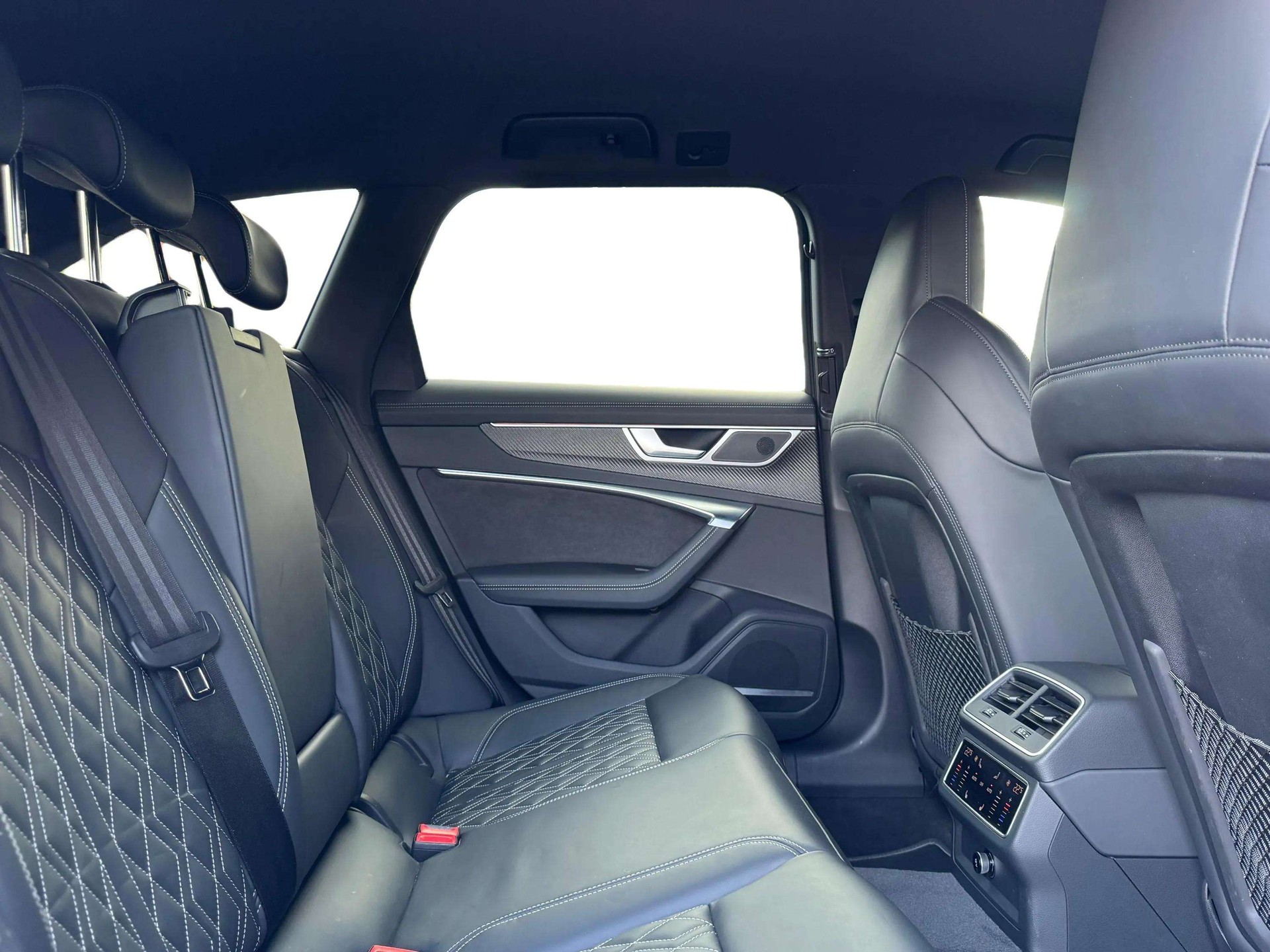 AUDI S6 Avant 3.0 TDI quattro tiptronic-image-19