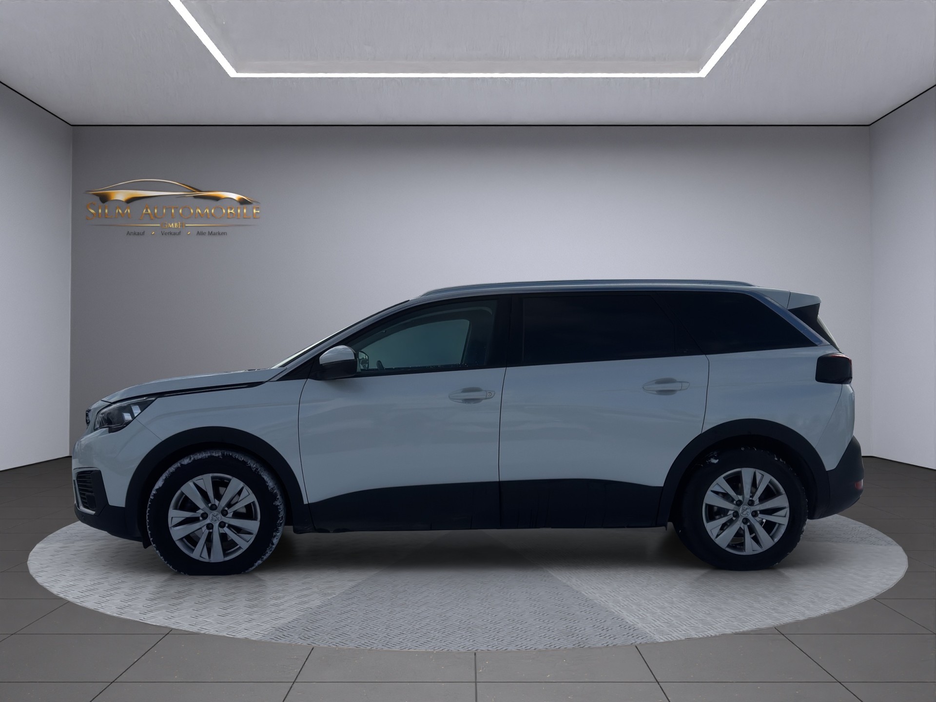 PEUGEOT 5008 1.2 Pure Tech Allure EAT8-showroom-element-3