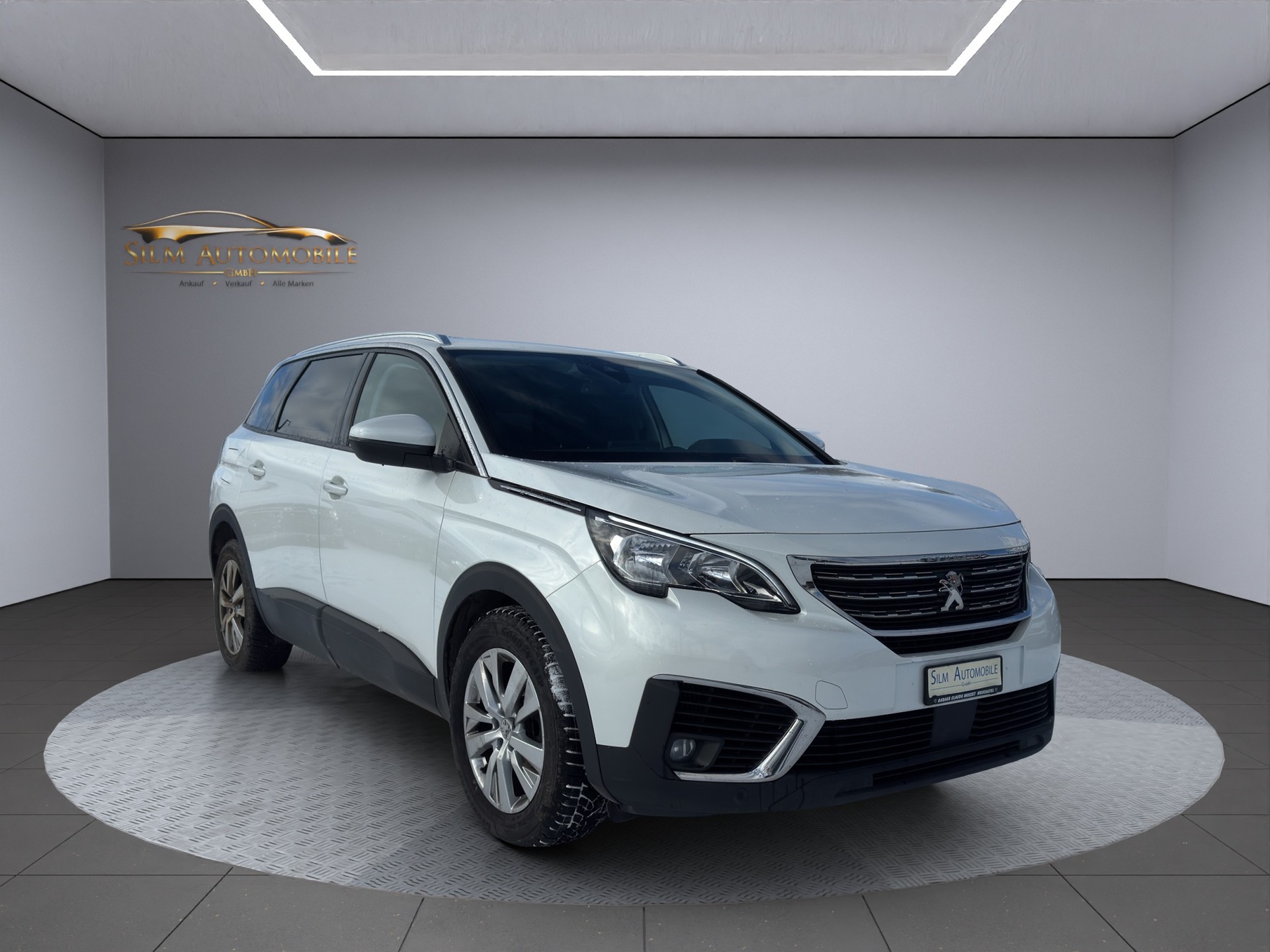 PEUGEOT 5008 1.2 Pure Tech Allure EAT8-showroom-element-2