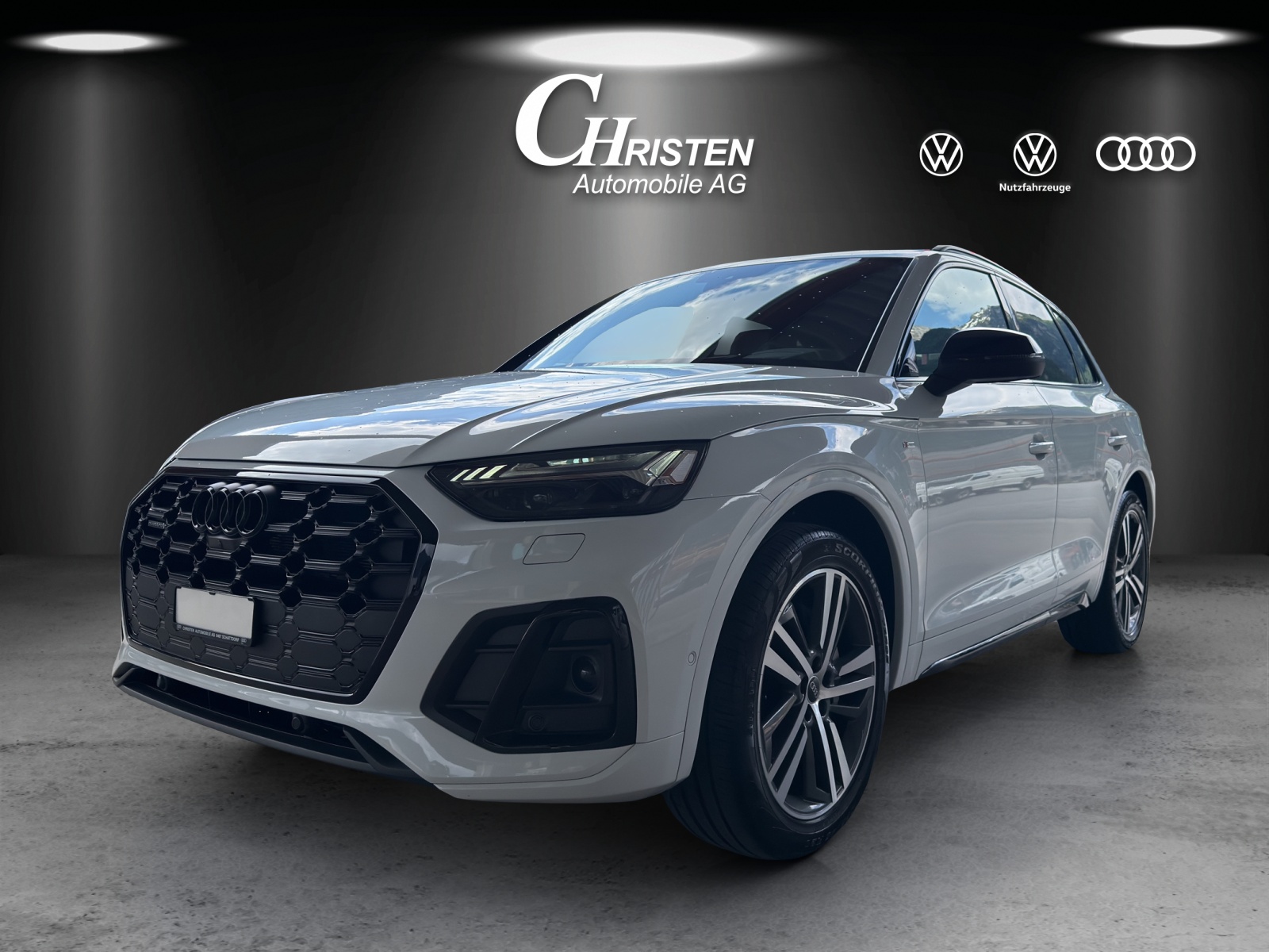 AUDI Q5 50 TFSI e PHEV Black Edition quattro S-tronic-image-0