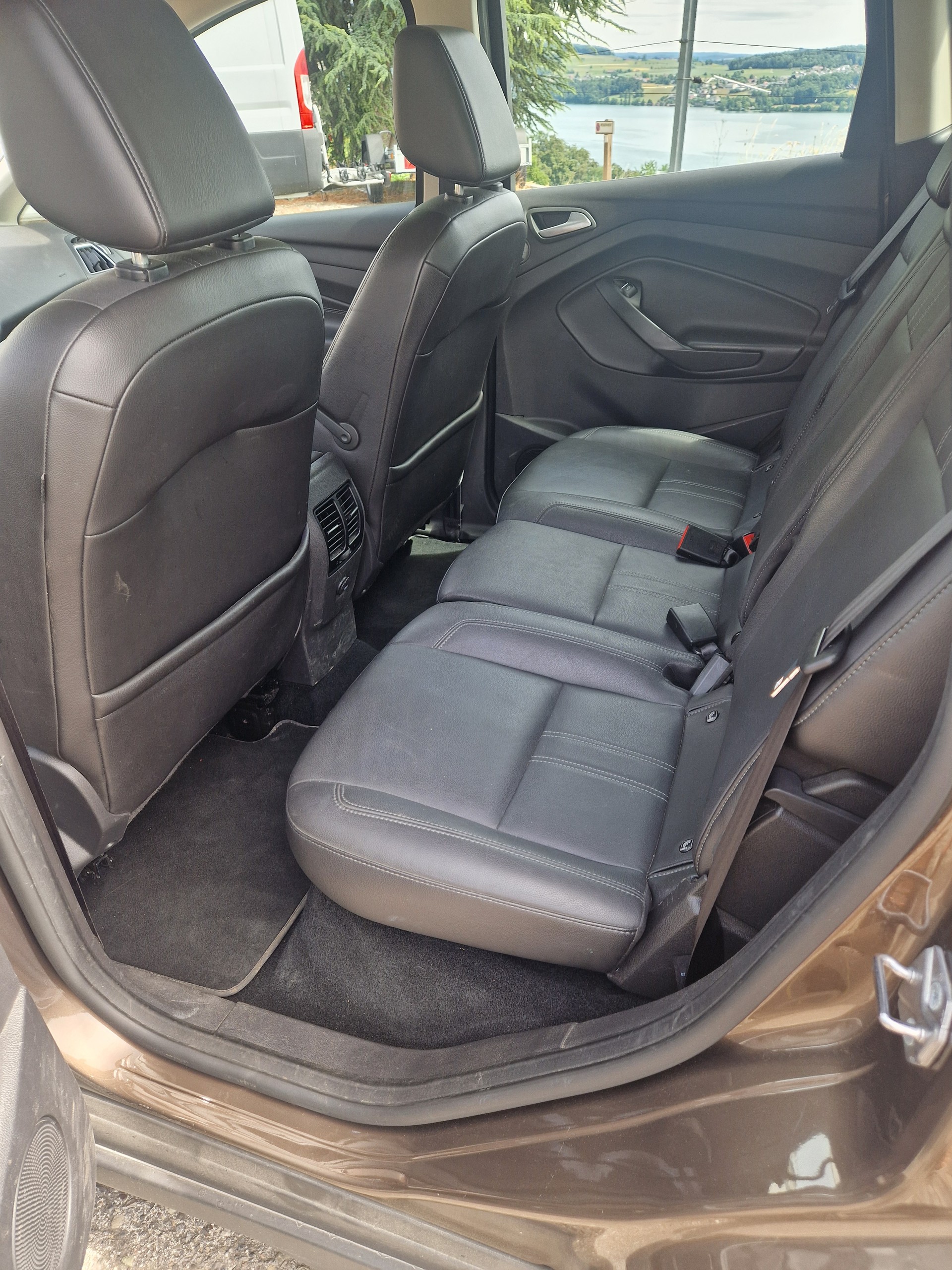 FORD C-Max 2.0 TDCi Trend PowerSh7ift-image-9
