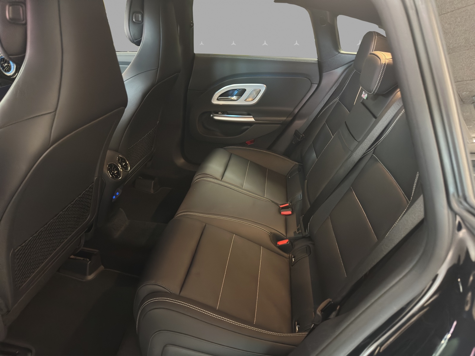 MERCEDES-BENZ CLA Shooting Brake 220 4Matic 8G-DCT-image-13