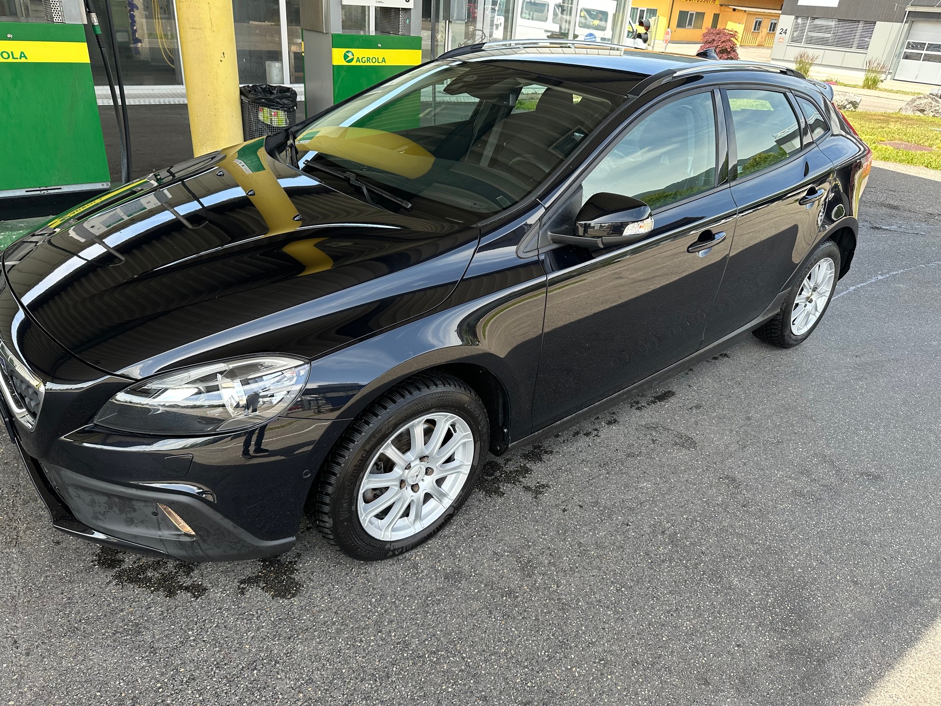 VOLVO V40 Cross Country T4 1.6 Summum Powershift-image-1