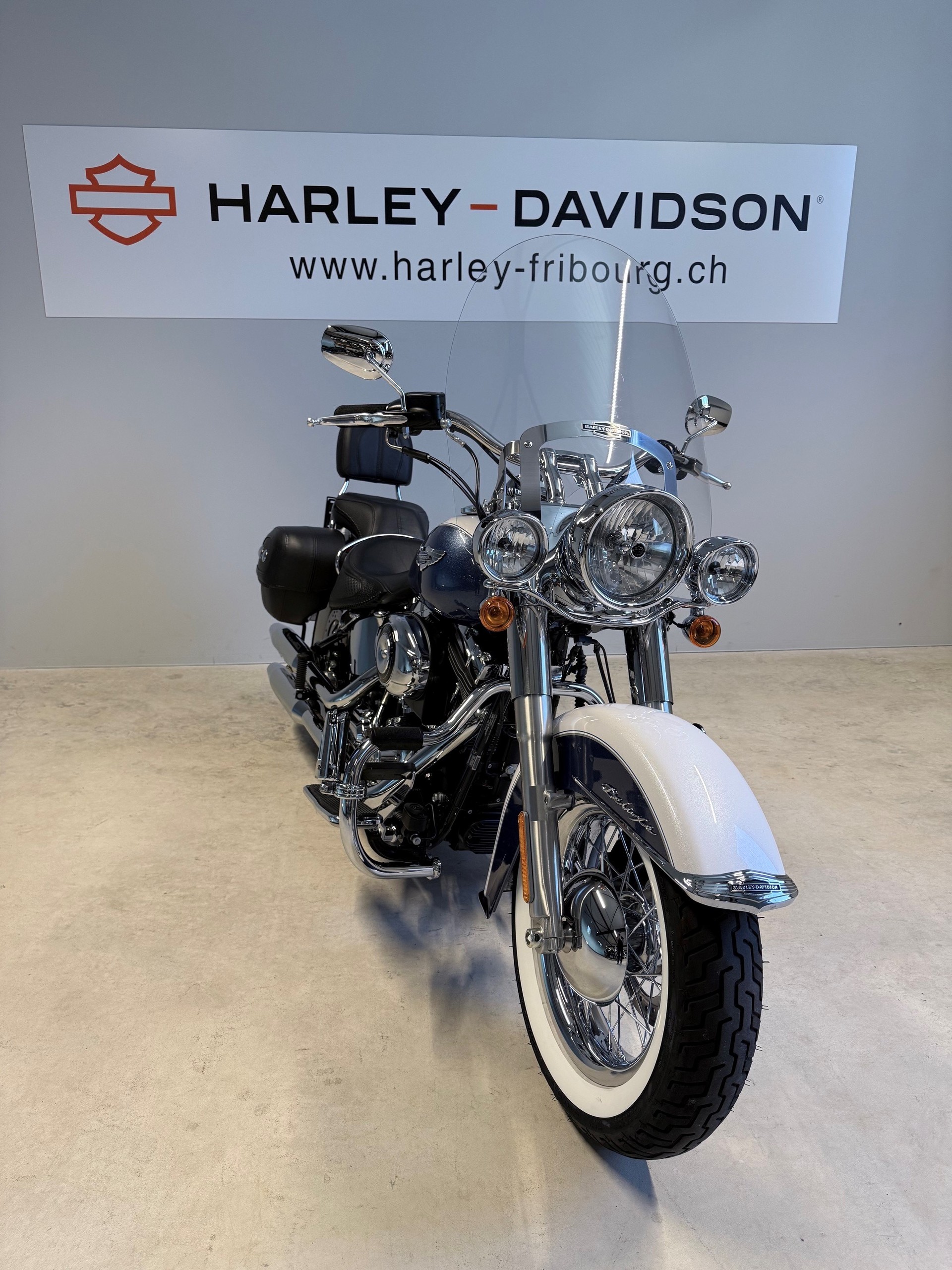 HARLEY-DAVIDSON FLSTN Softail Deluxe ABS-image-1