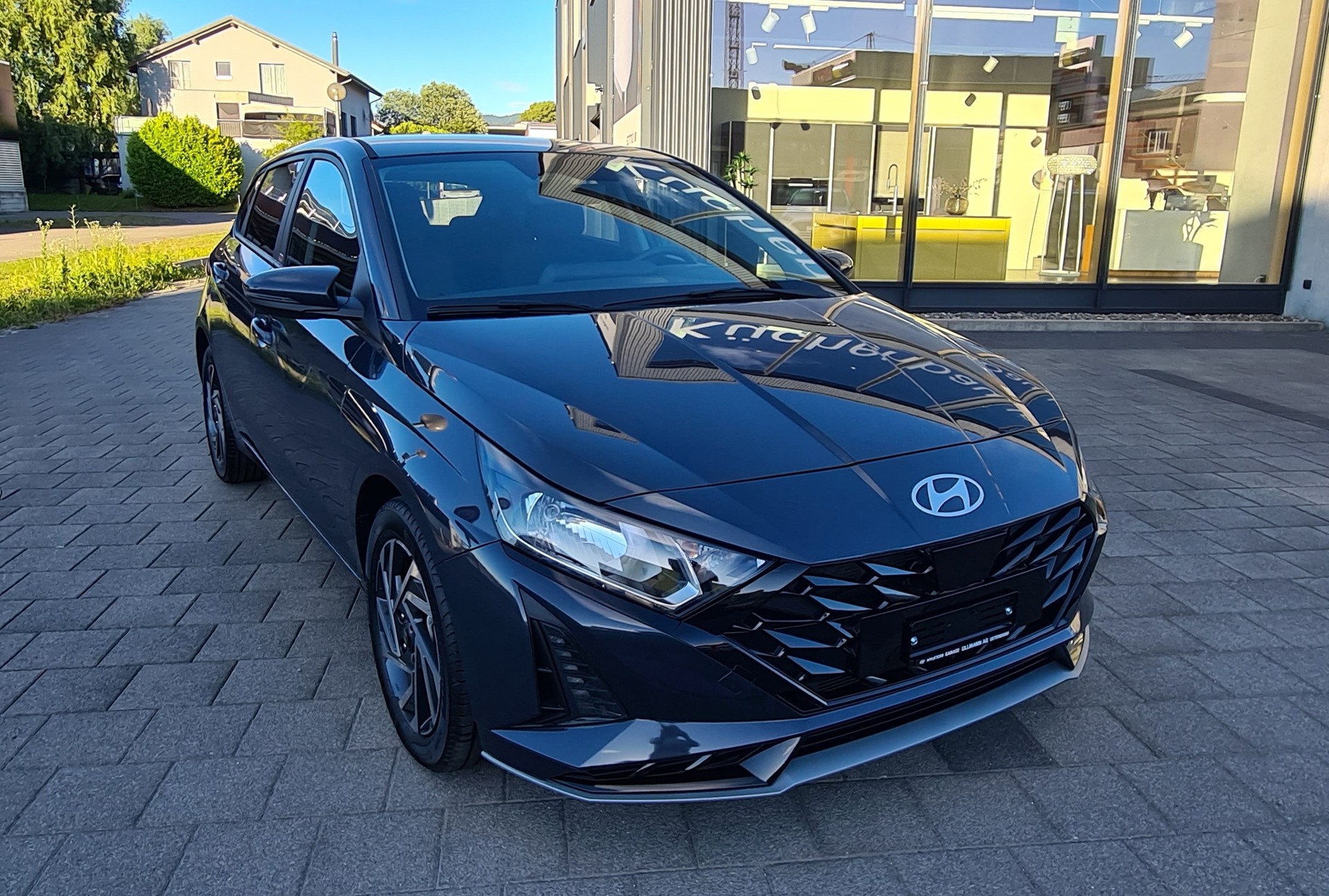 HYUNDAI i20 1.0 T-GDi Amplia DCT-showroom-element-1