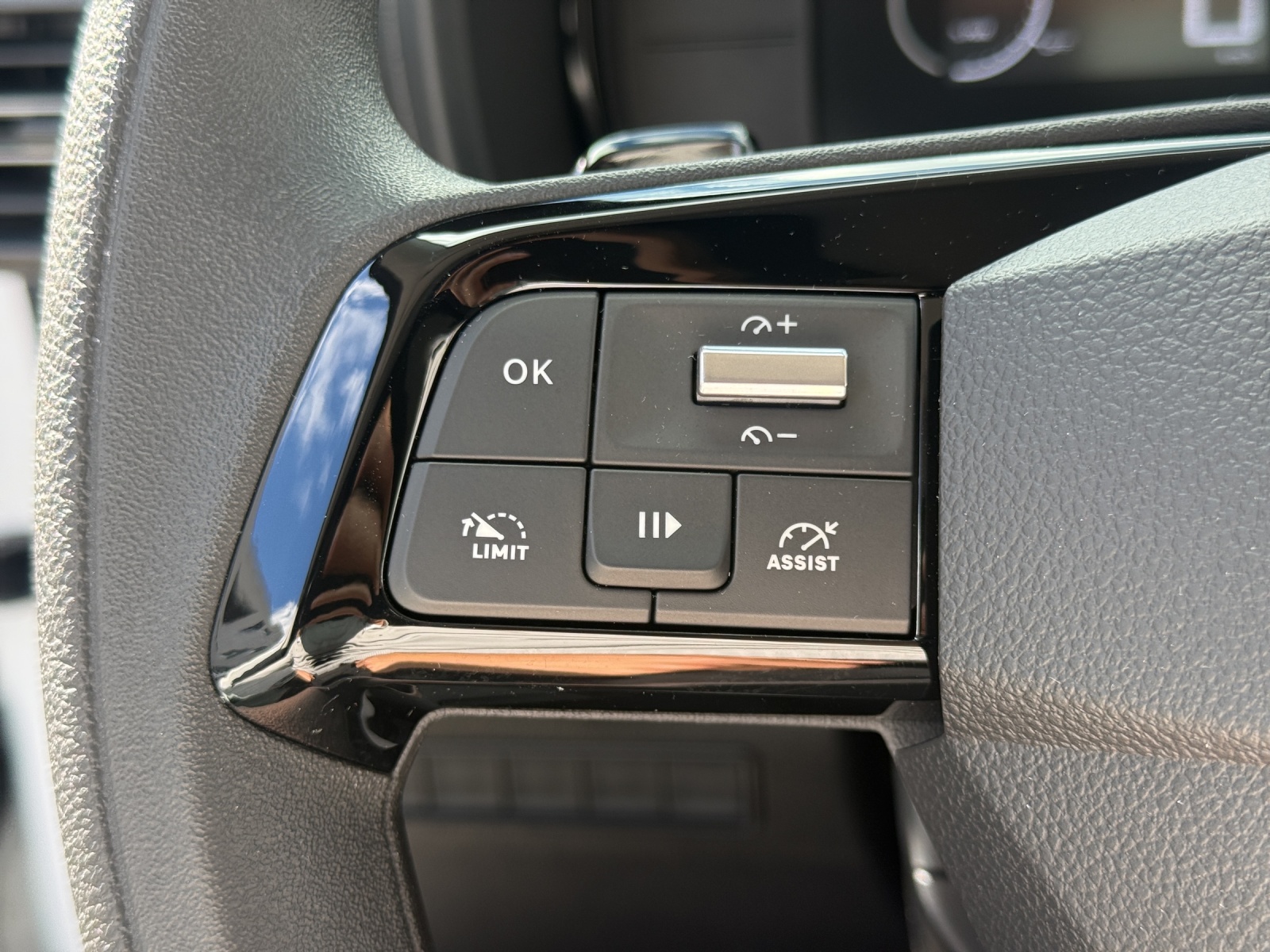 TOYOTA Proace City Van EV 50 kWh Comfort L1-image-15