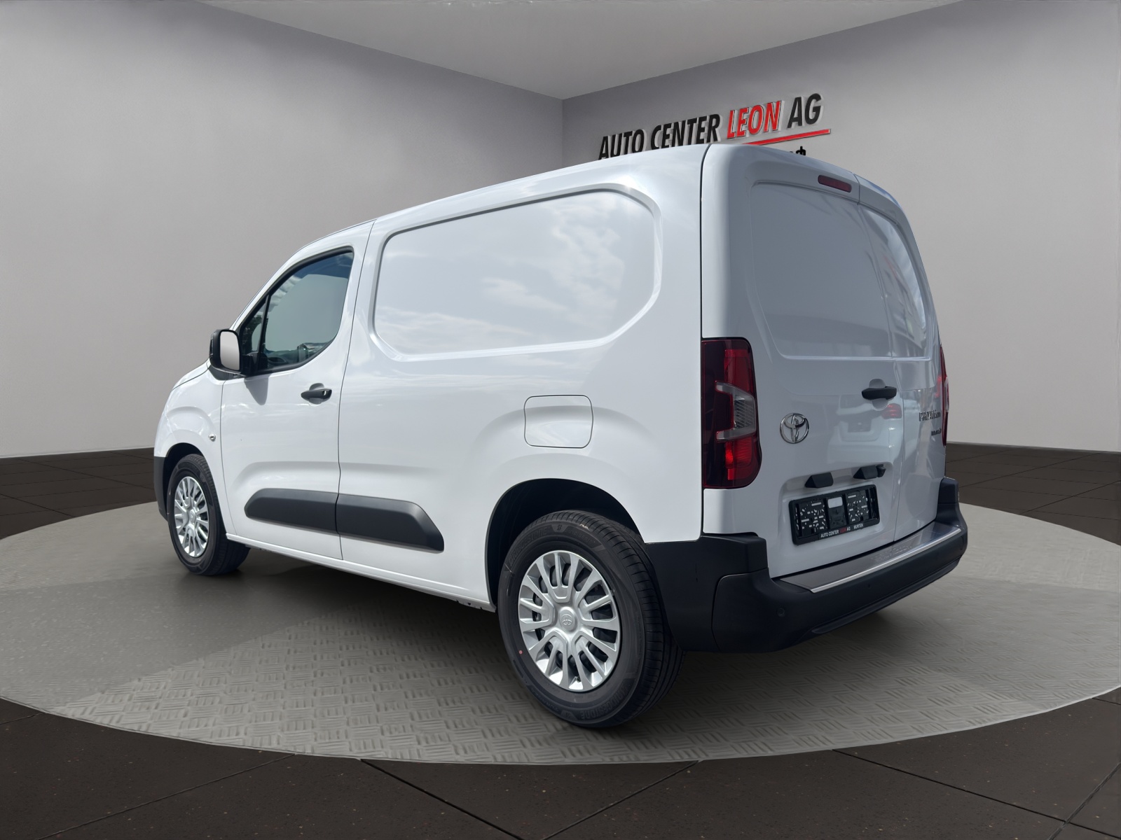 TOYOTA Proace City Van EV 50 kWh Comfort L1-showroom-element-3