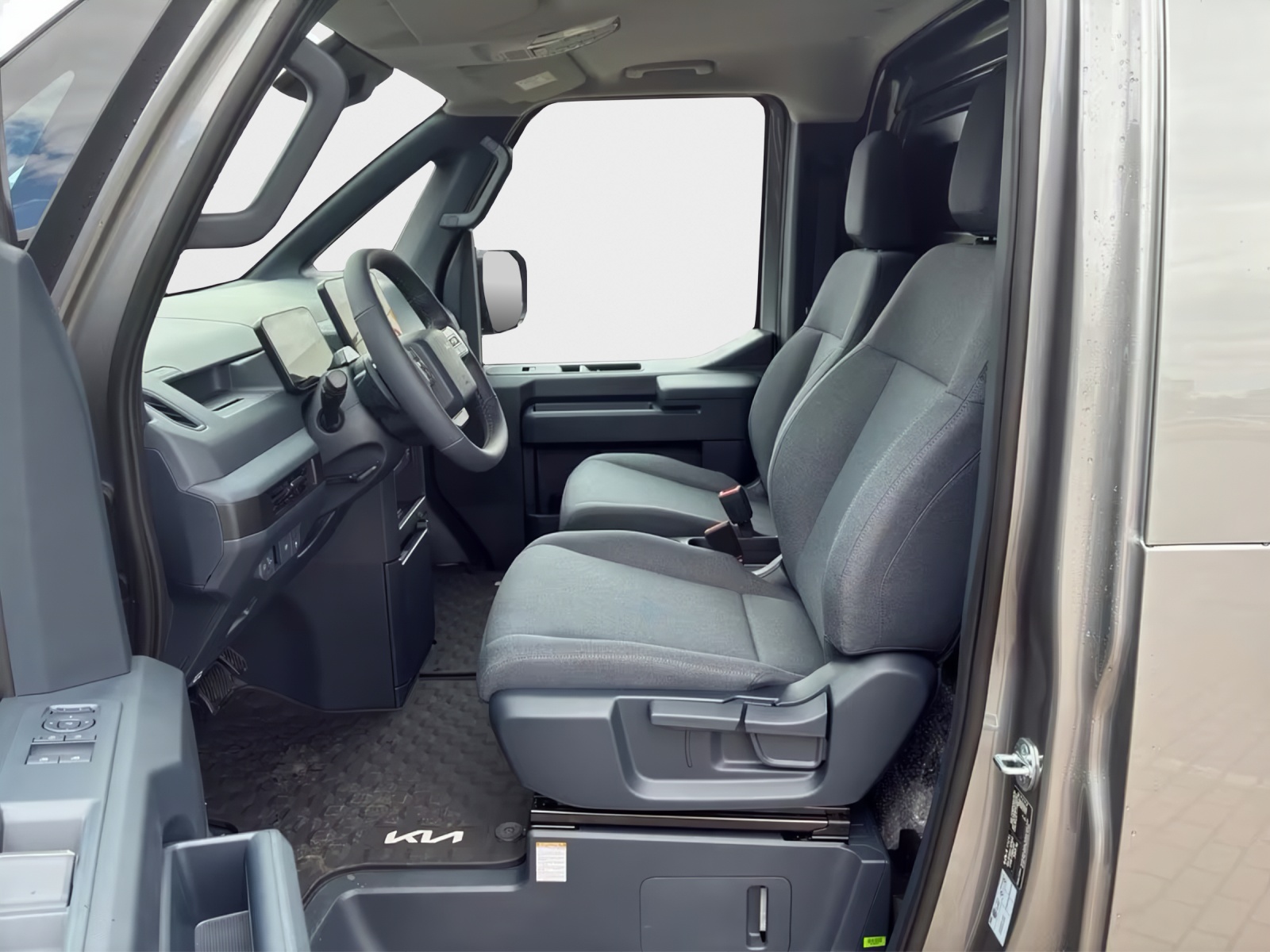 KIA PV5 Cargo 71.2 kWh Plus-image-5