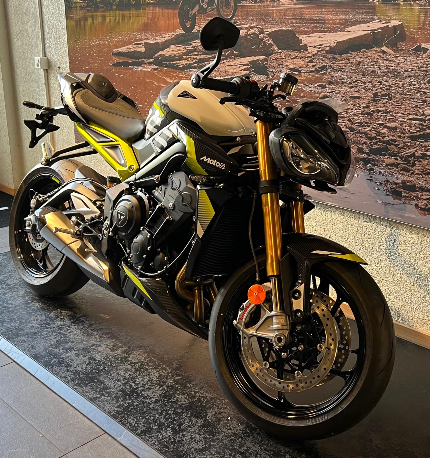 TRIUMPH Street Triple 765 Moto2-image-1