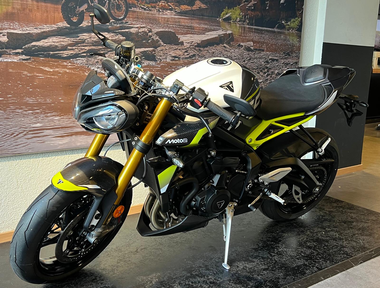 TRIUMPH Street Triple 765 Moto2-image-2
