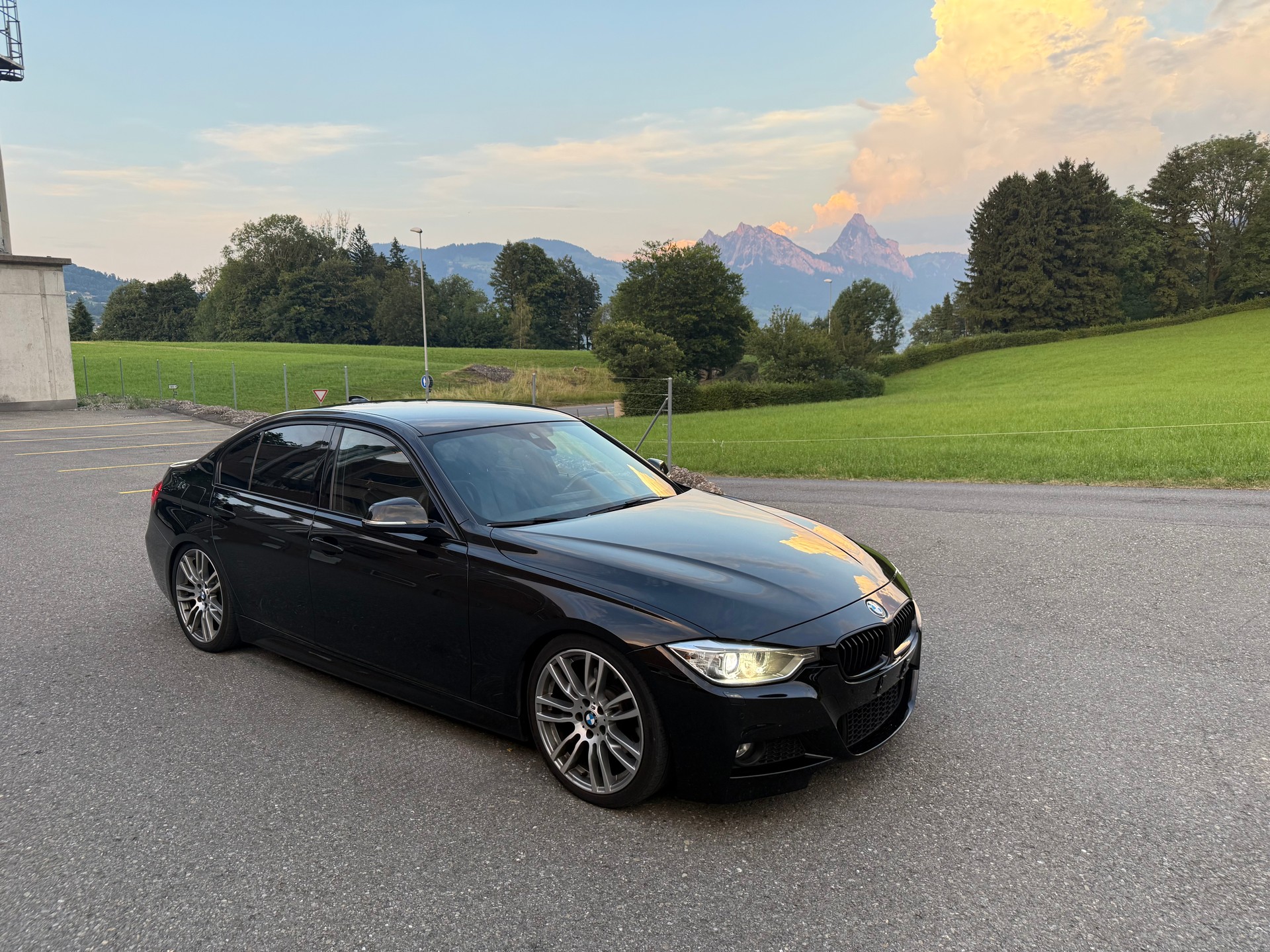 BMW 330d Sport Line Steptronic-showroom-element-3