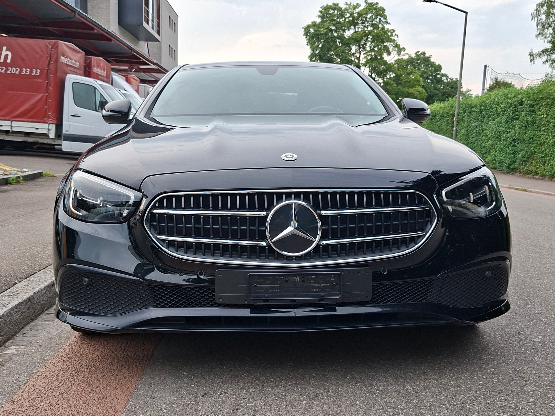 MERCEDES-BENZ E 220 d Avantgarde 9G-Tronic