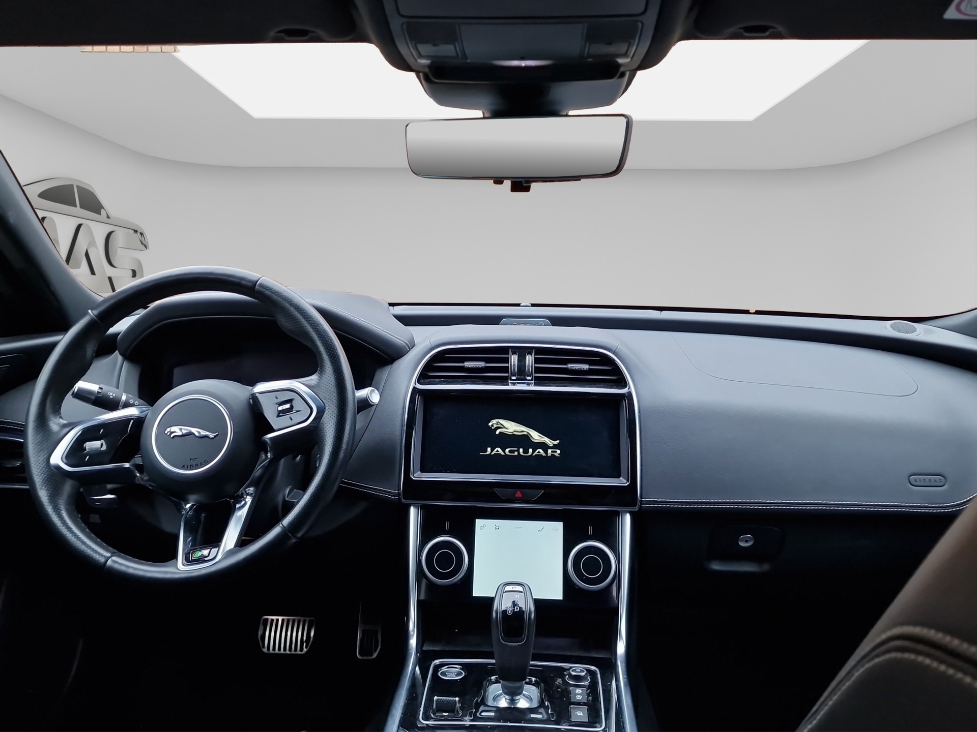 JAGUAR XE 2.0d R-Dynamic SE D180 AWD Automat-image-10