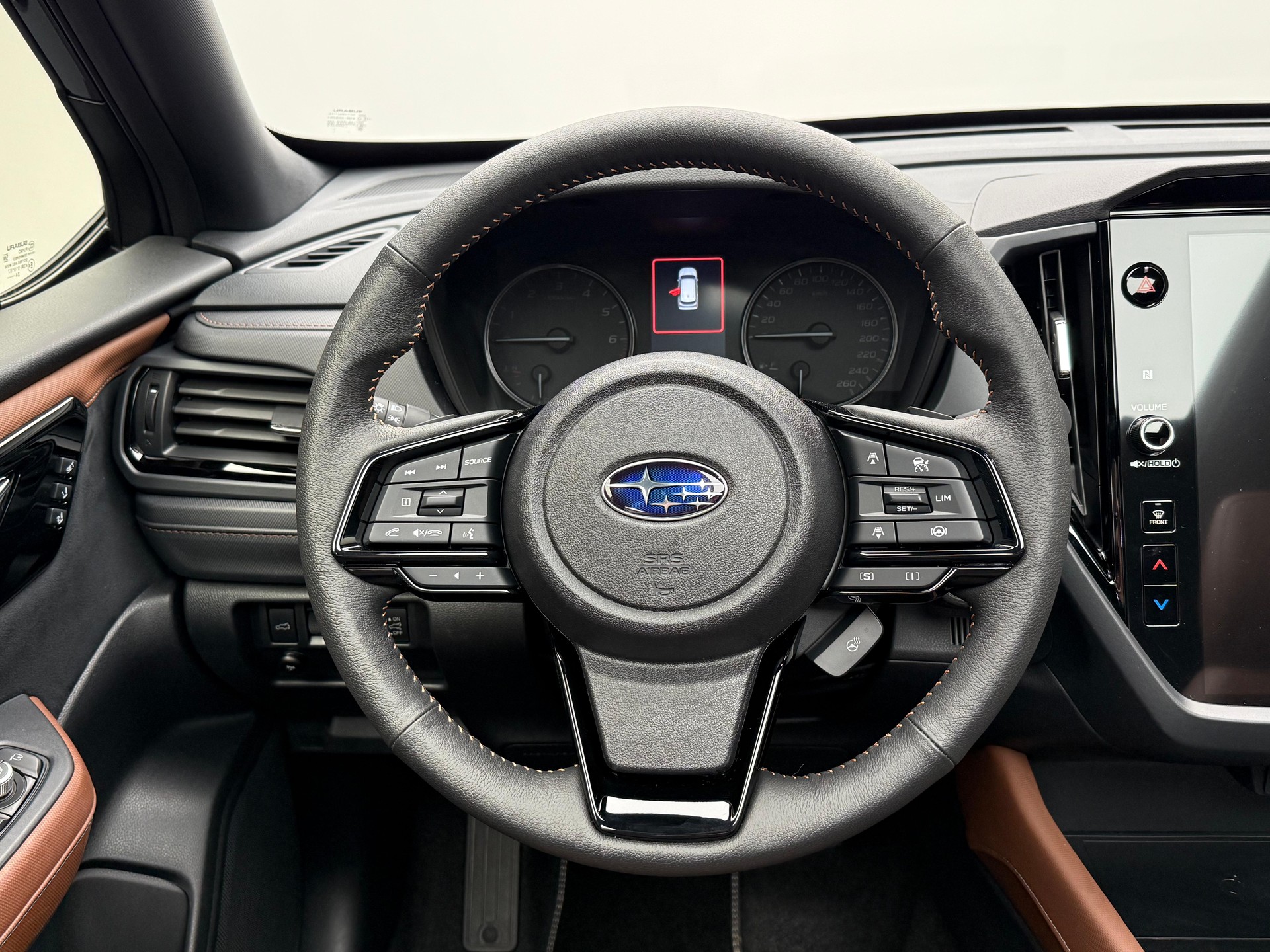 SUBARU Forester Station 2.0i e-Boxer Luxury-image-7