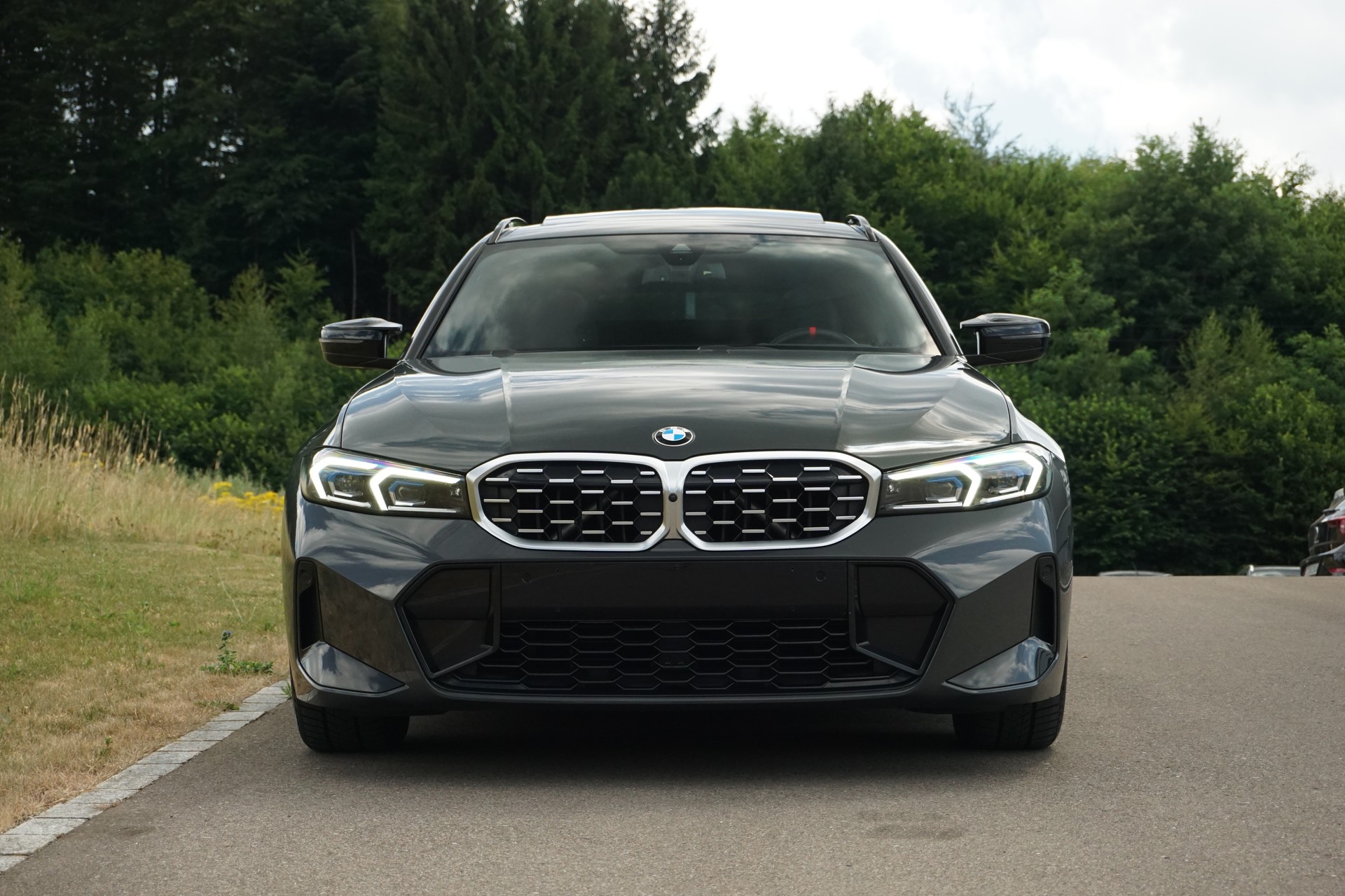 BMW M340i xDrive Touring Steptronic M Sport Pro-image-1