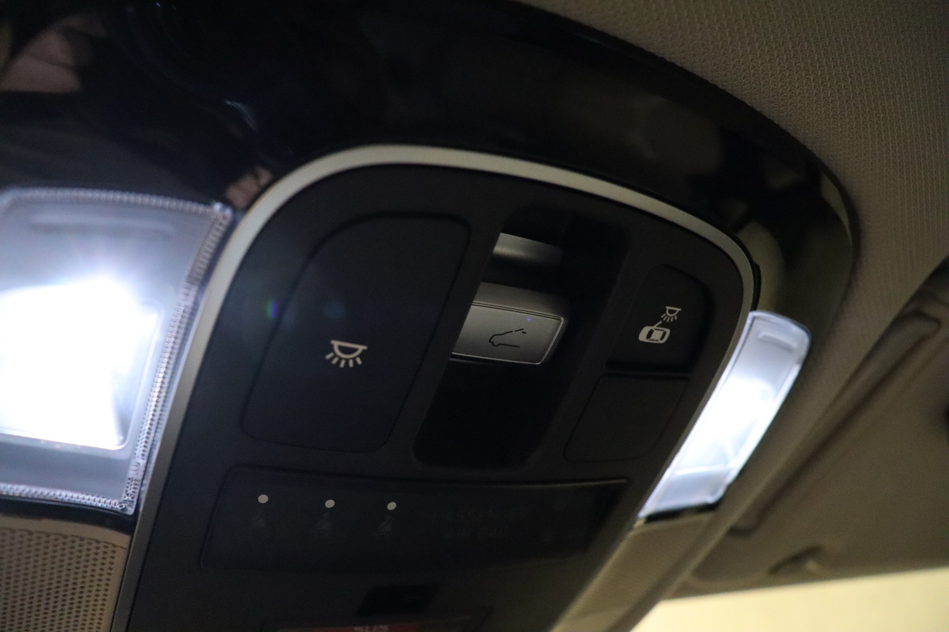 HYUNDAI Tucson 1.6 TGDI PHEV VERTEX 4WD ** FAHRASSISTENZ-PAKET ** 360-GRAD PARKPAKET ** PANO-DACH **-image-24
