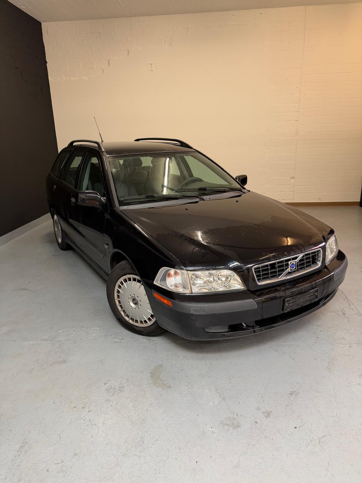 VOLVO V40 2.0 Elegance Edition ***CH-Fahrzeug***