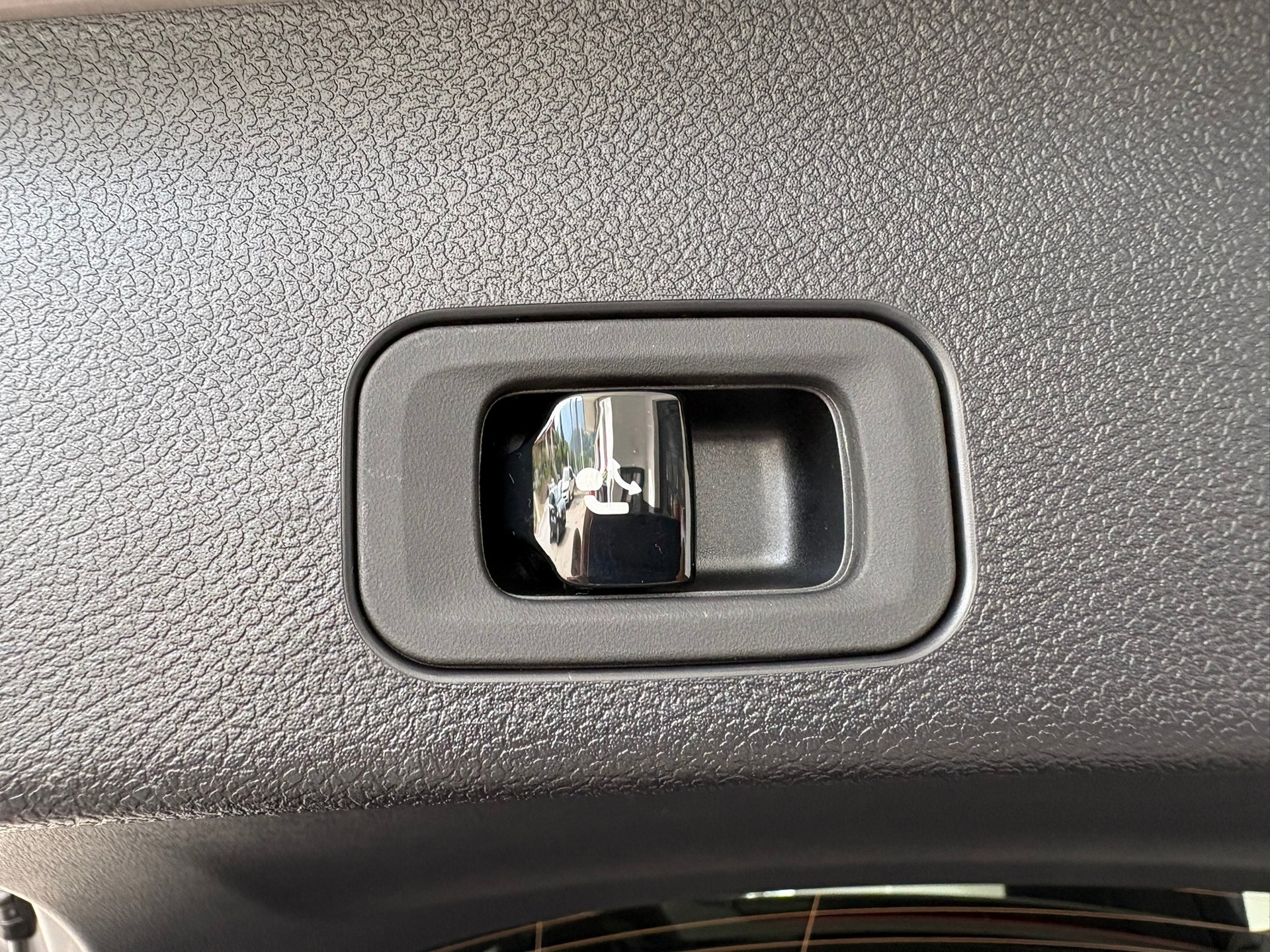 MERCEDES-BENZ GLC 400 4MATIC 94 kWh EQ-image-14