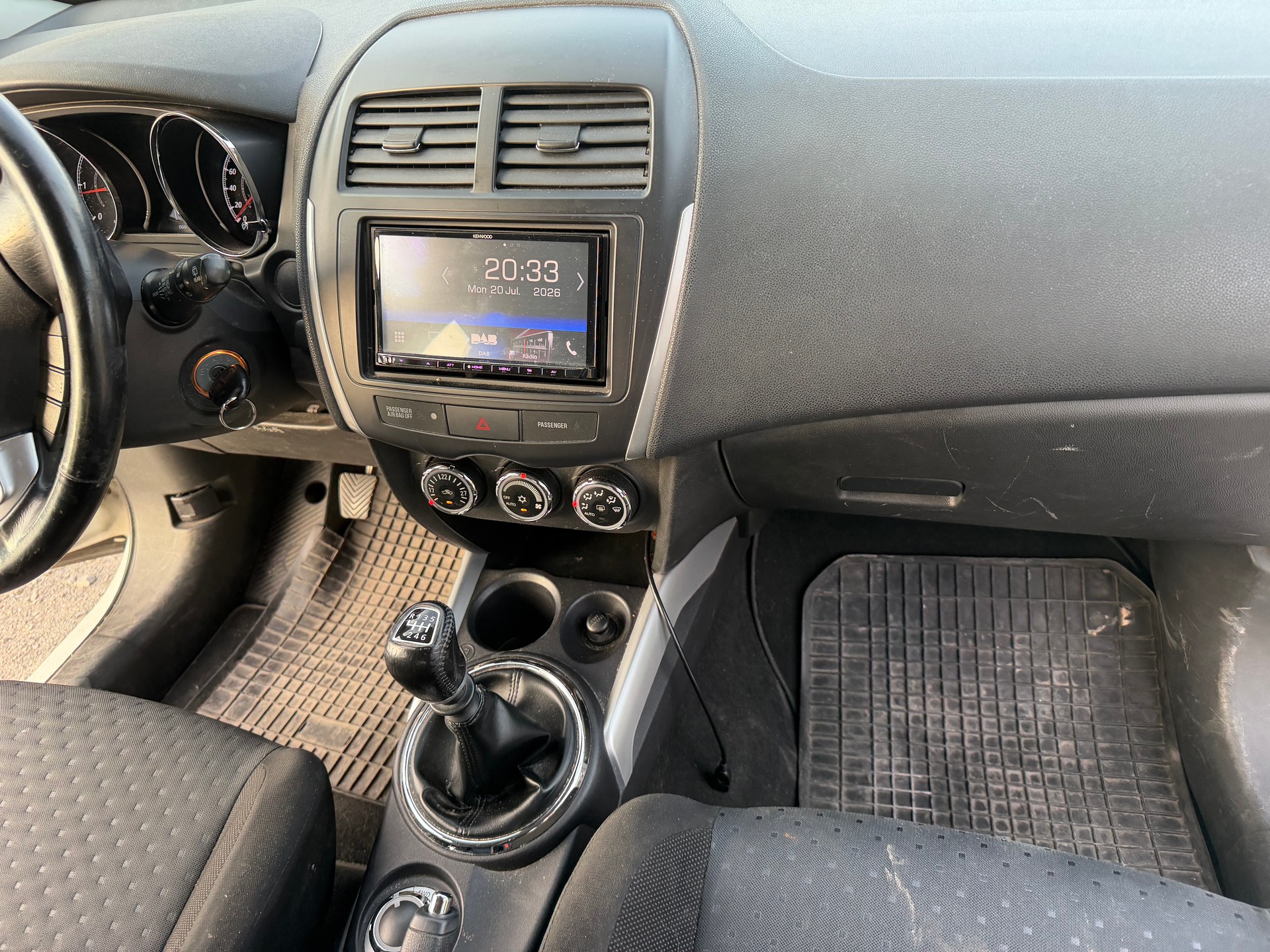 MITSUBISHI ASX 1.8 DID Intense 4WD-image-10