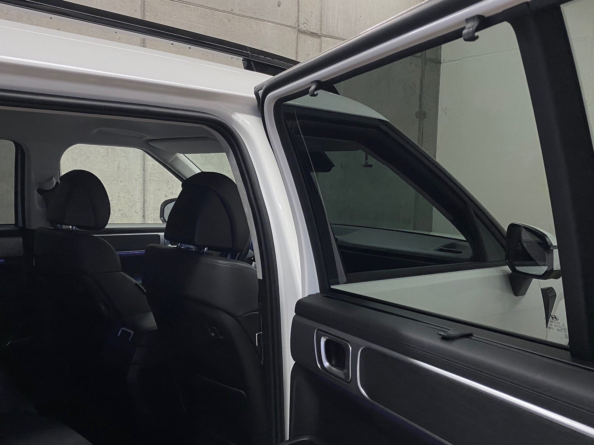 HYUNDAI Santa Fe*1.6*T-GDi*VollHybrid*Swiss*Vertex*4WD*Automatic*-image-19