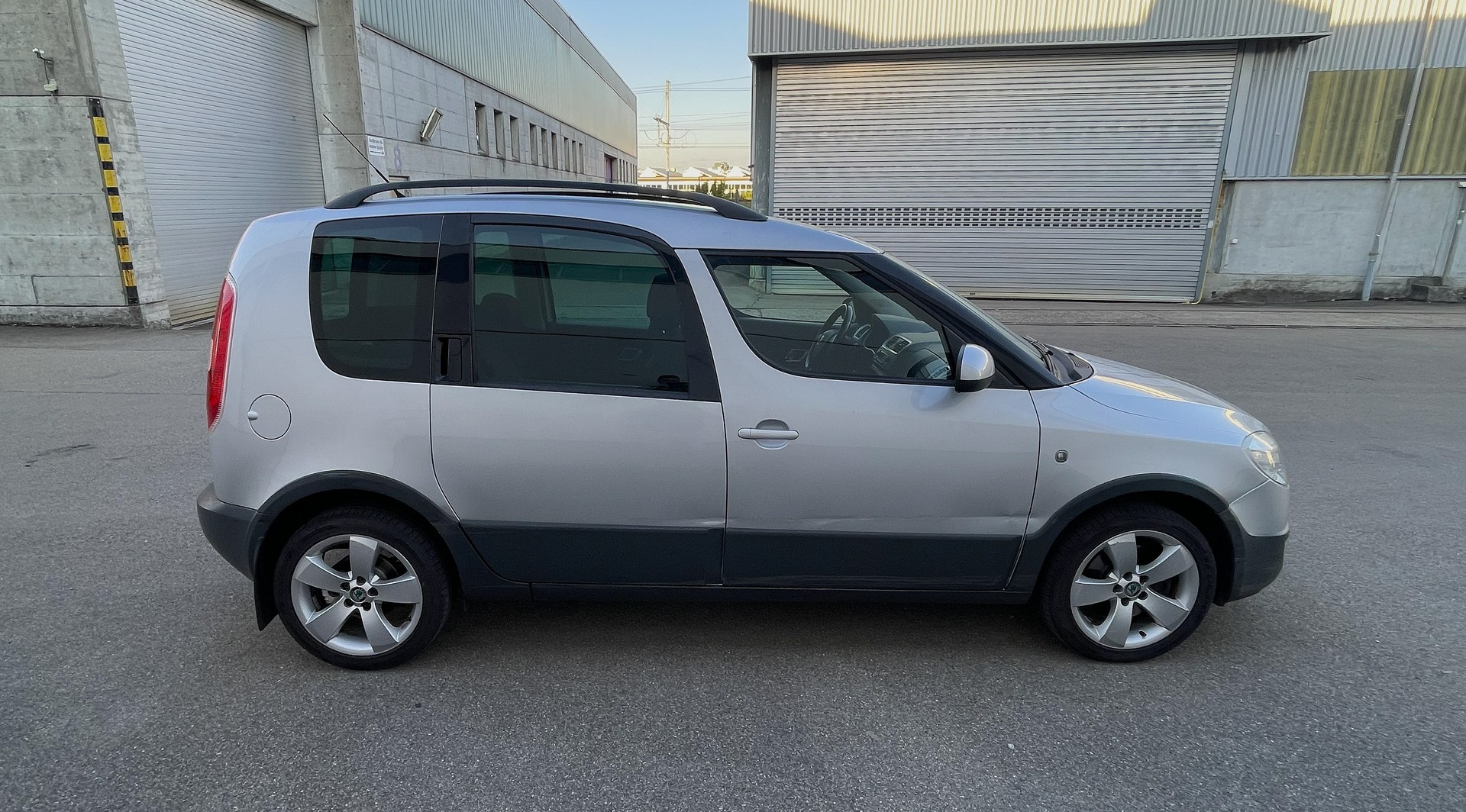 SKODA 1.6 AUTOMAT / FRISCH MFK + FRISCH SERVICE / LÄUFT TIP-TOP-image-2