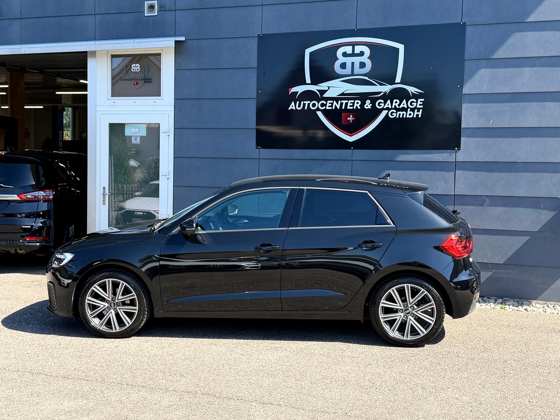 AUDI A1 Sportback 30 TFSI S-tronic °° 5 Jahre / 100'000 Hersteller Garantie °°-image-4
