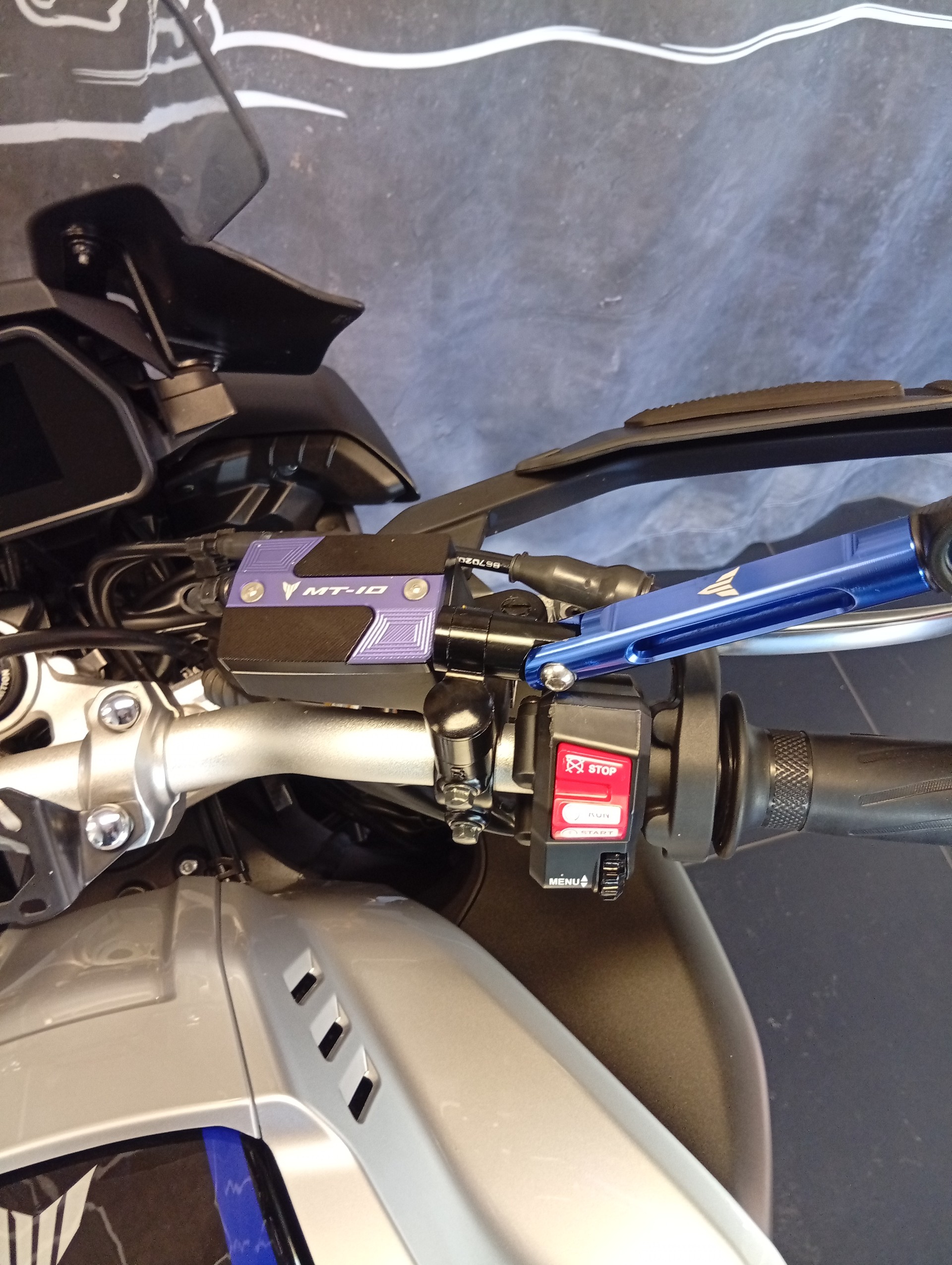 YAMAHA MT-10 SP ABS-image-13