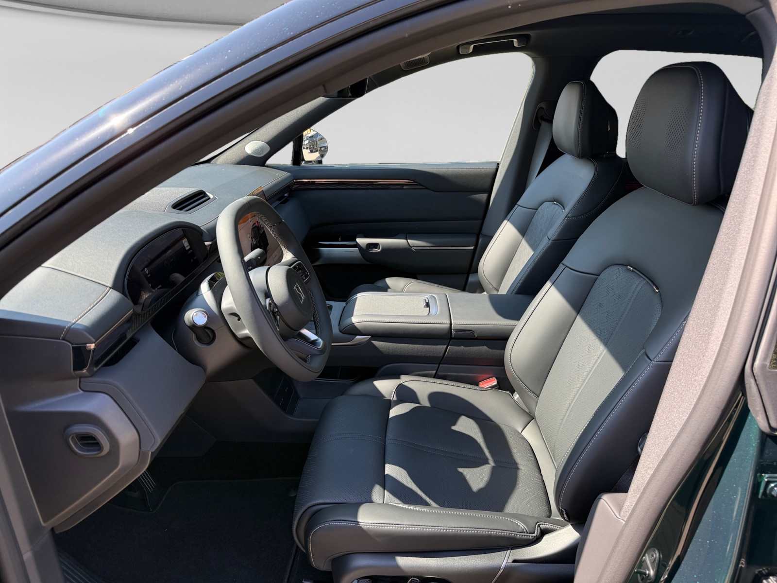 ZEEKR 7X 100kWh Privilege AWD-image-9