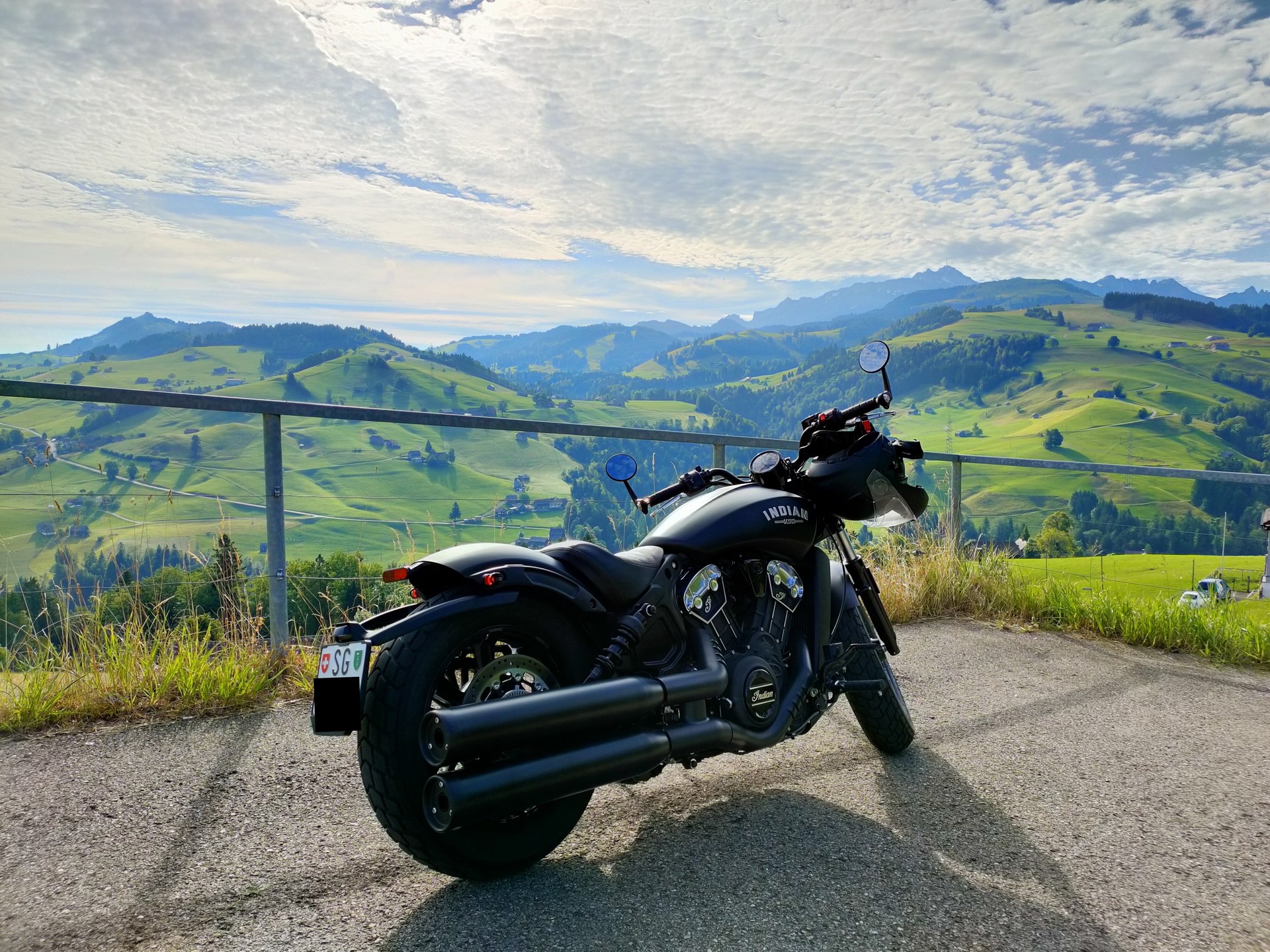 INDIAN Scout Bobber-image-0