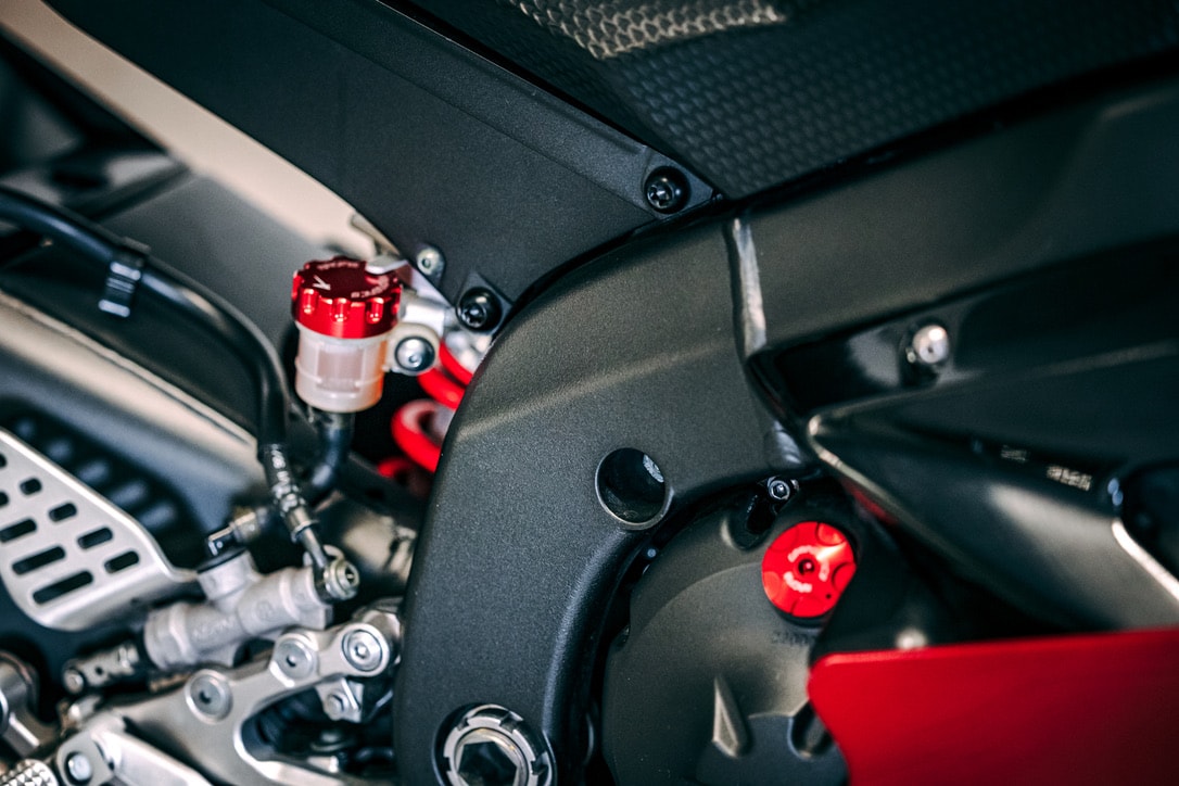 YAMAHA YZF-R6-image-9